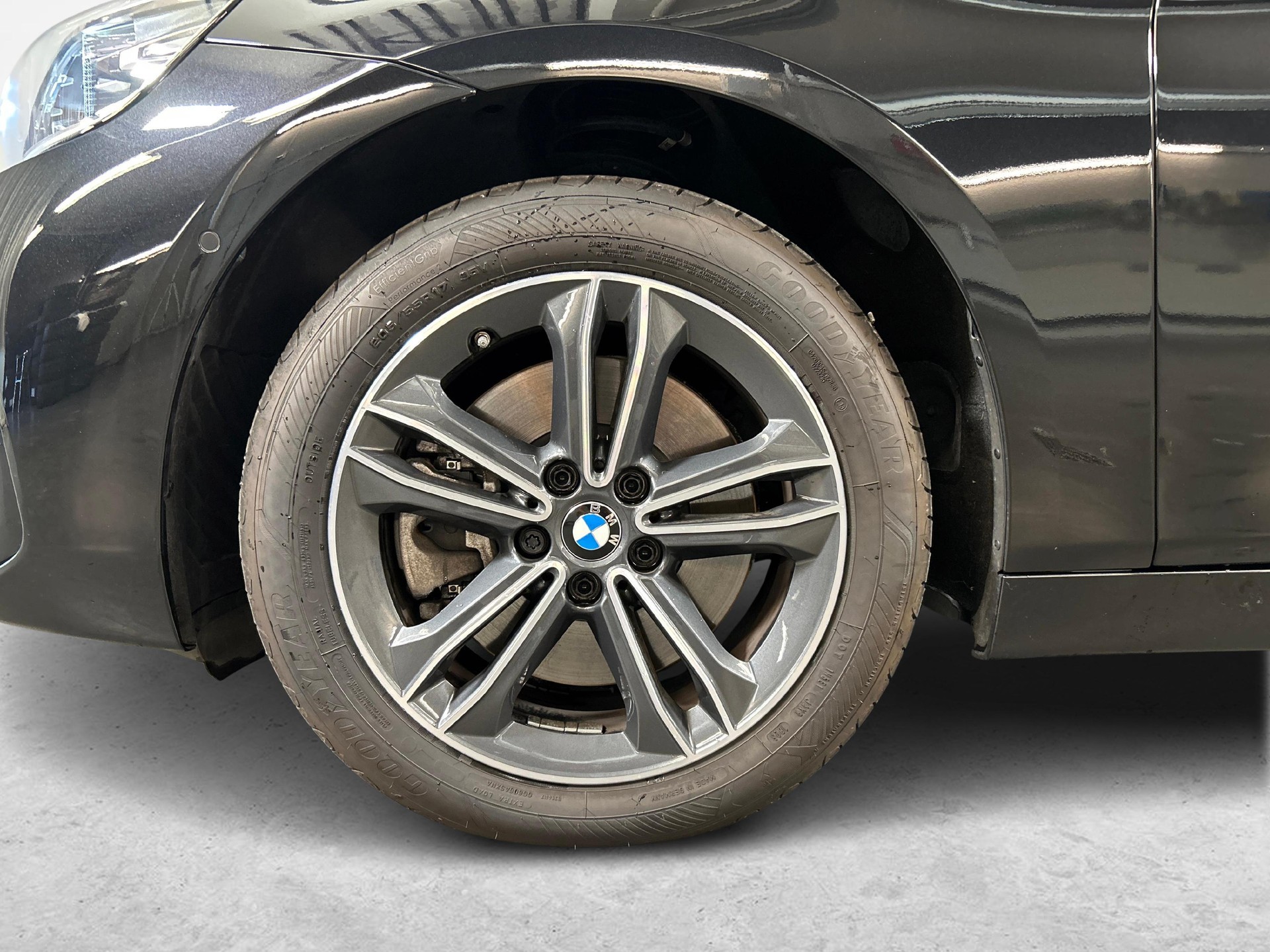 BMW 218d xDrive Gran Tourer-image-11