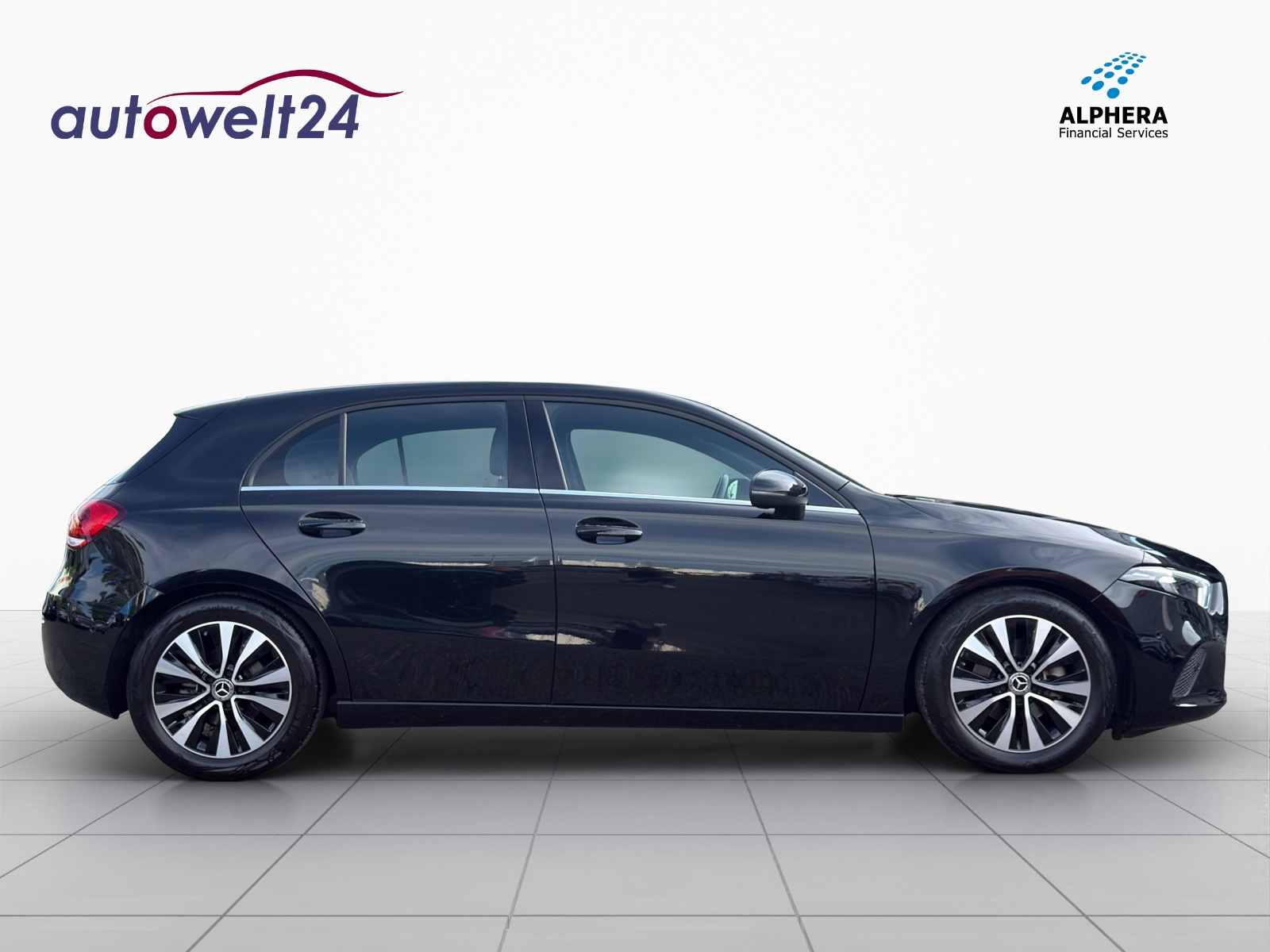 MERCEDES-BENZ A 180 Style 7G-DCT-image-3