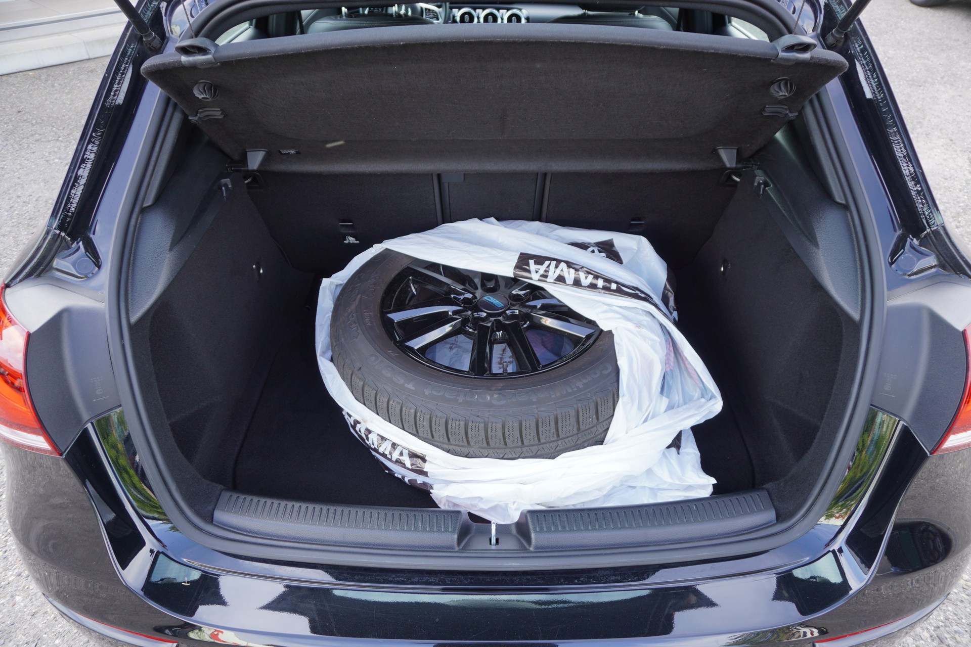 MERCEDES-BENZ A 180 Style 7G-DCT-image-9