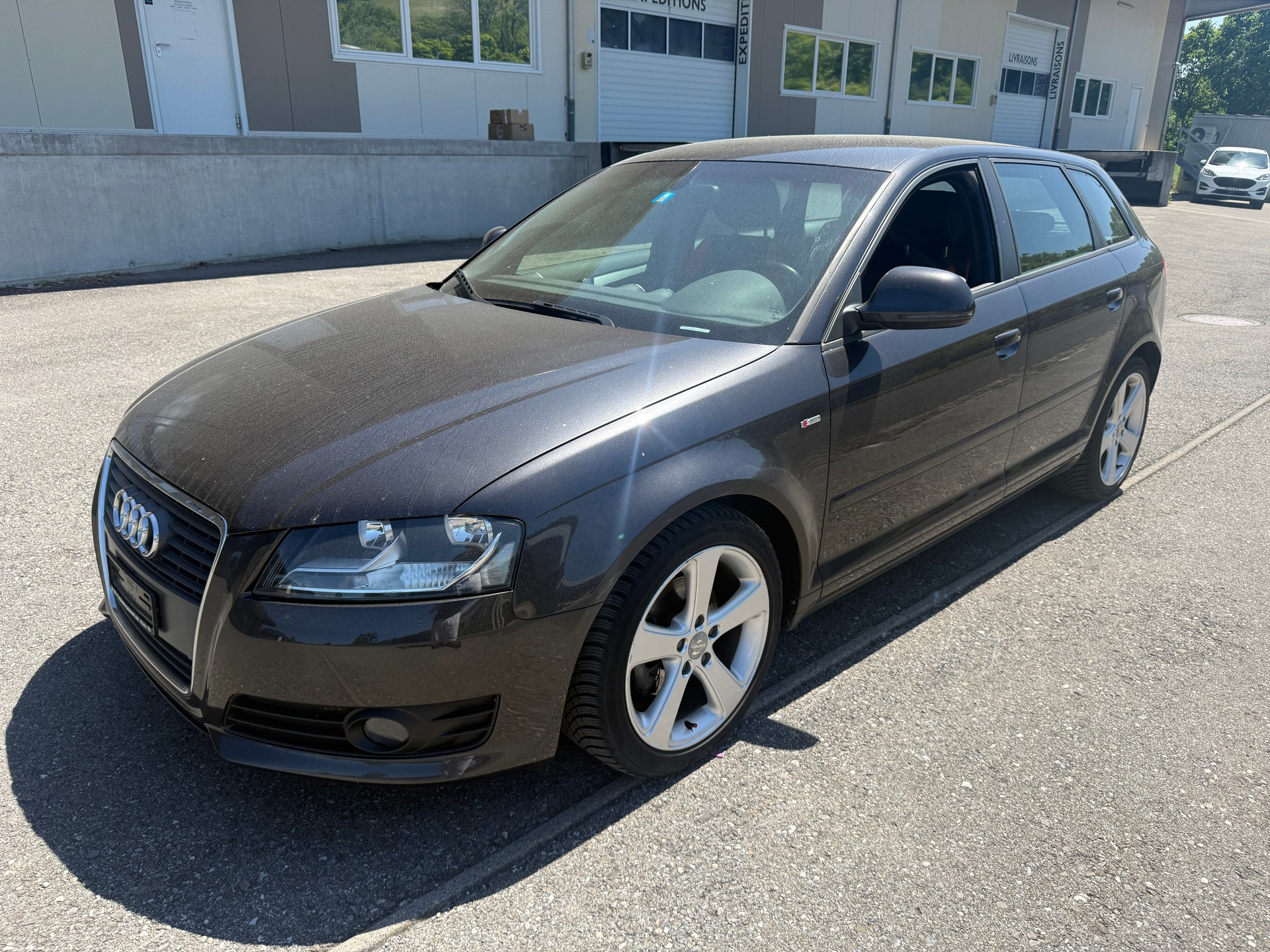 AUDI A3 Sportback 1.8 TFSI Attraction-image-0