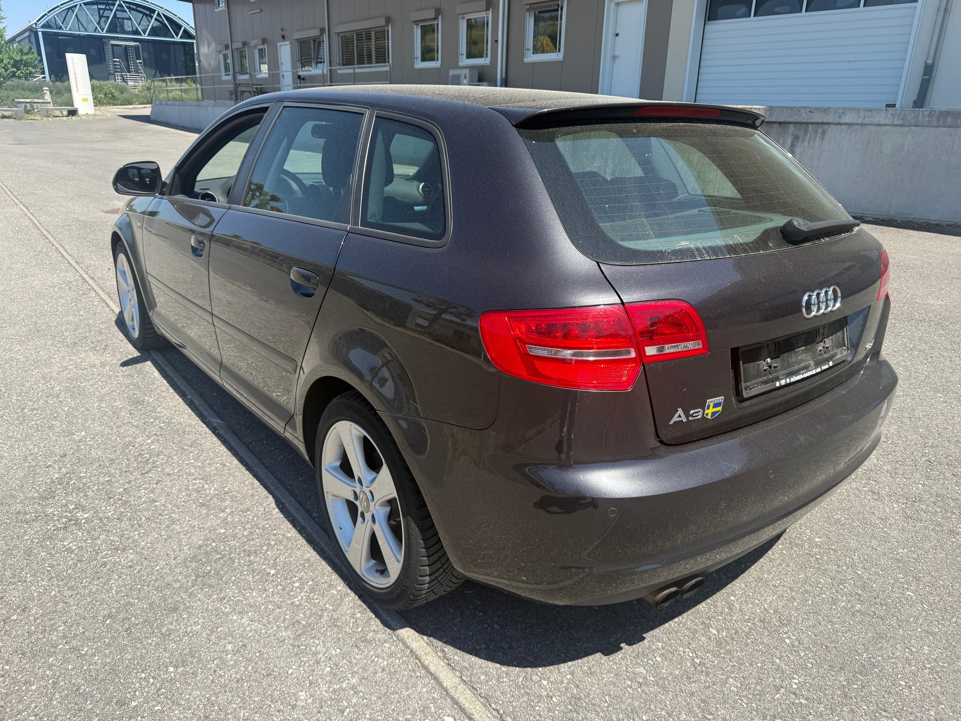 AUDI A3 Sportback 1.8 TFSI Attraction-image-3