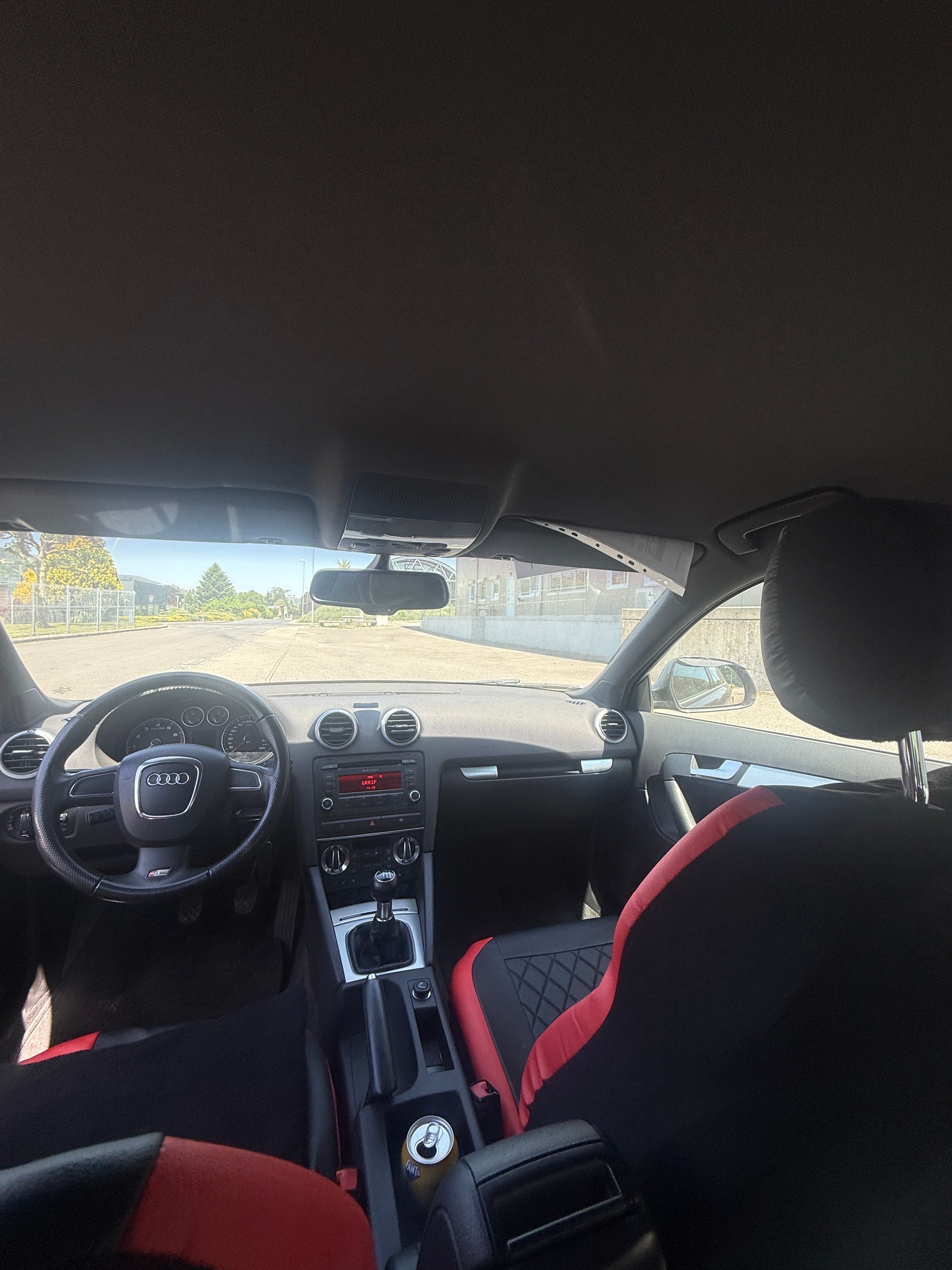 AUDI A3 Sportback 1.8 TFSI Attraction-image-5