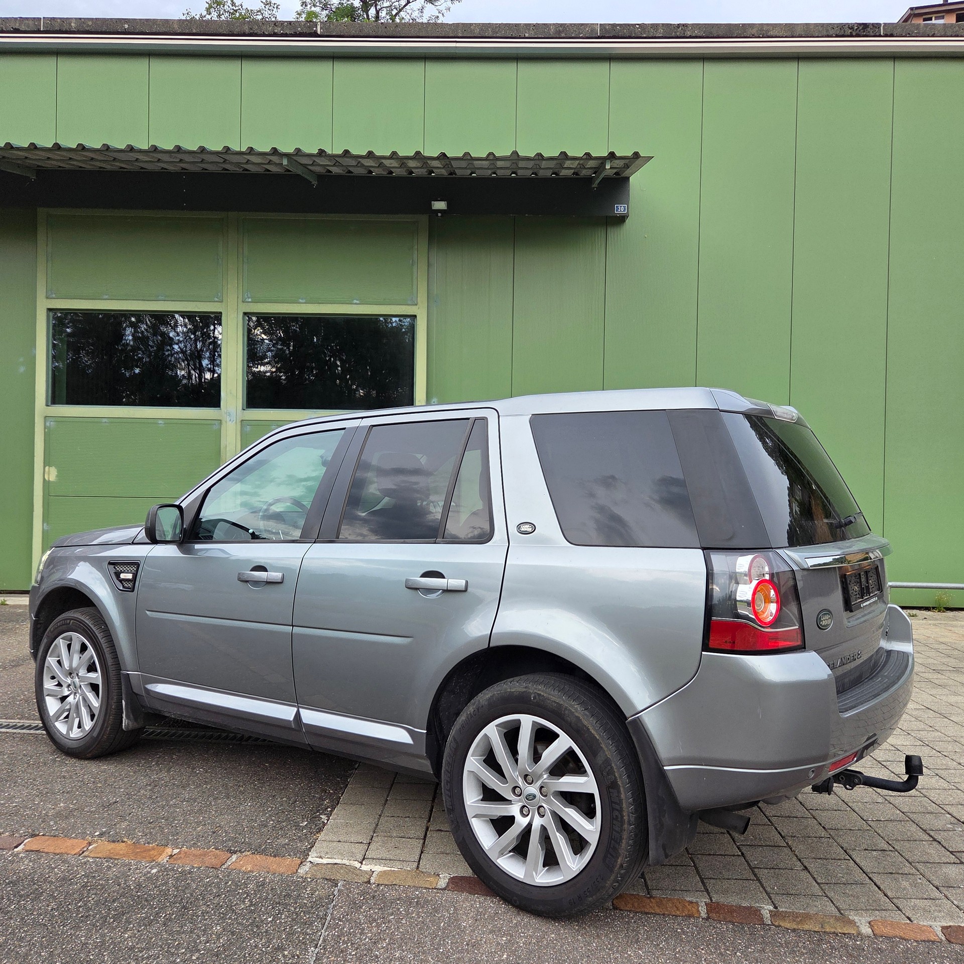 LAND ROVER Freelander 2.0 HSE Automatic-image-5
