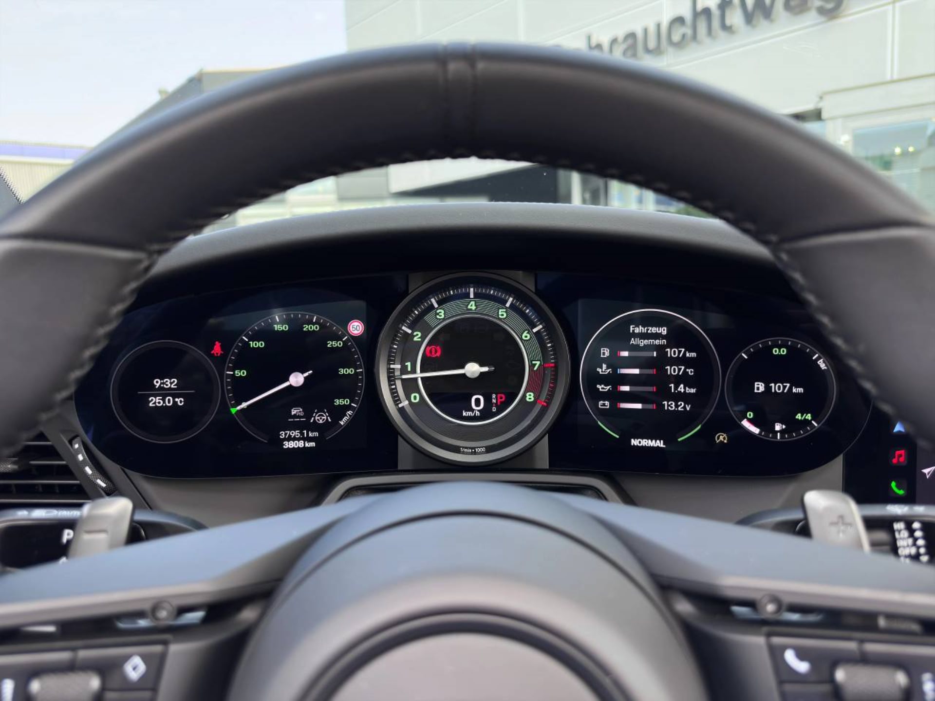 PORSCHE 911 Turbo S Cabriolet-image-21