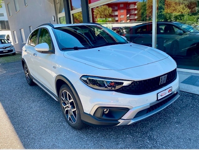 FIAT Tipo Hybrid 1.5 Swiss Edition Cross-image-0