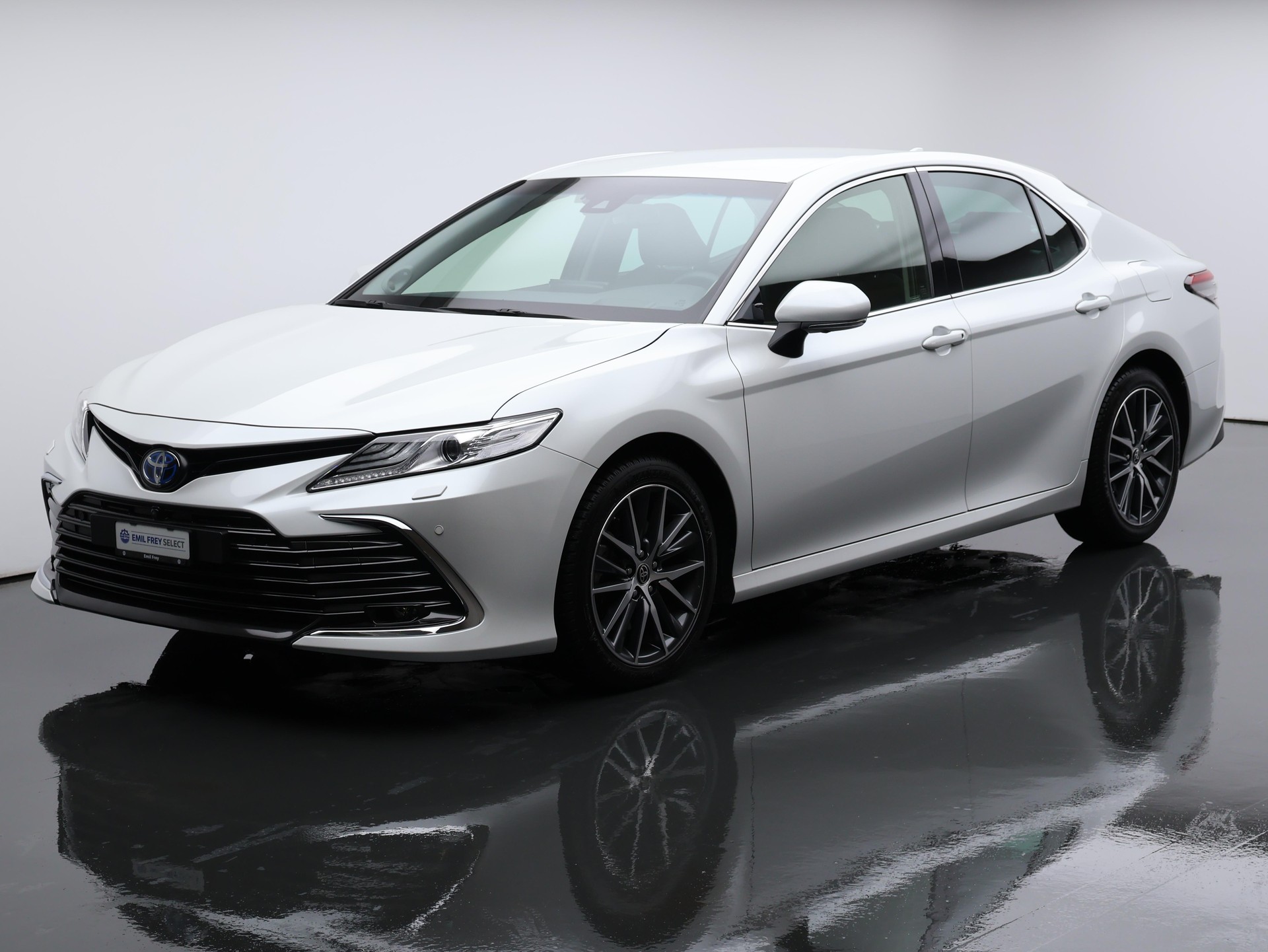 TOYOTA Camry 2.5 HSD Premium-image-0
