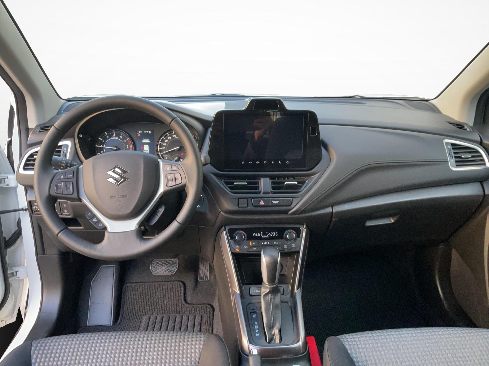 SUZUKI S-Cross 1.4 T Compact+ Hybrid 4x4-image-5