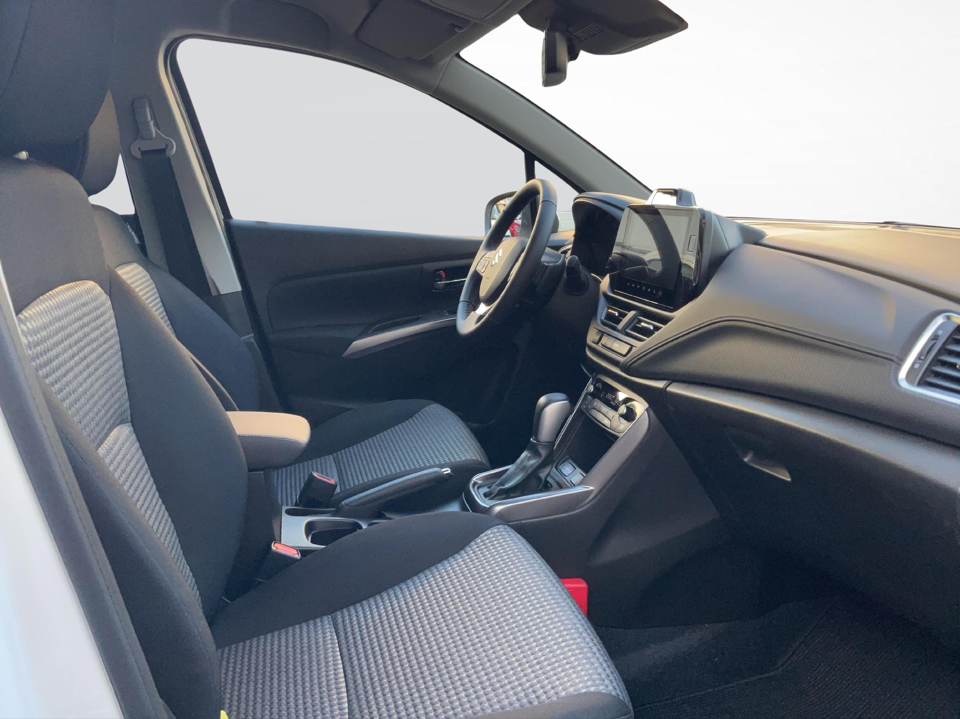 SUZUKI S-Cross 1.4 T Compact+ Hybrid 4x4-image-6