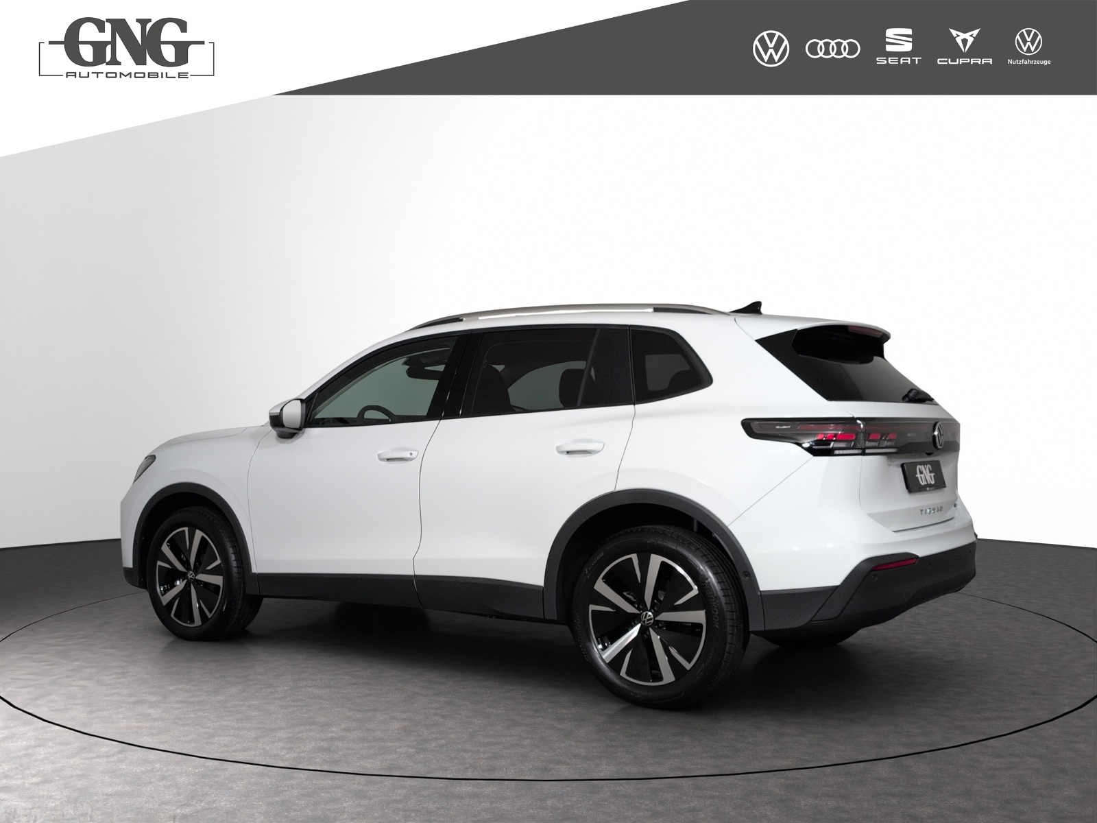 VW Tiguan 2.0 TSI DSG Life 4Motion-image-1