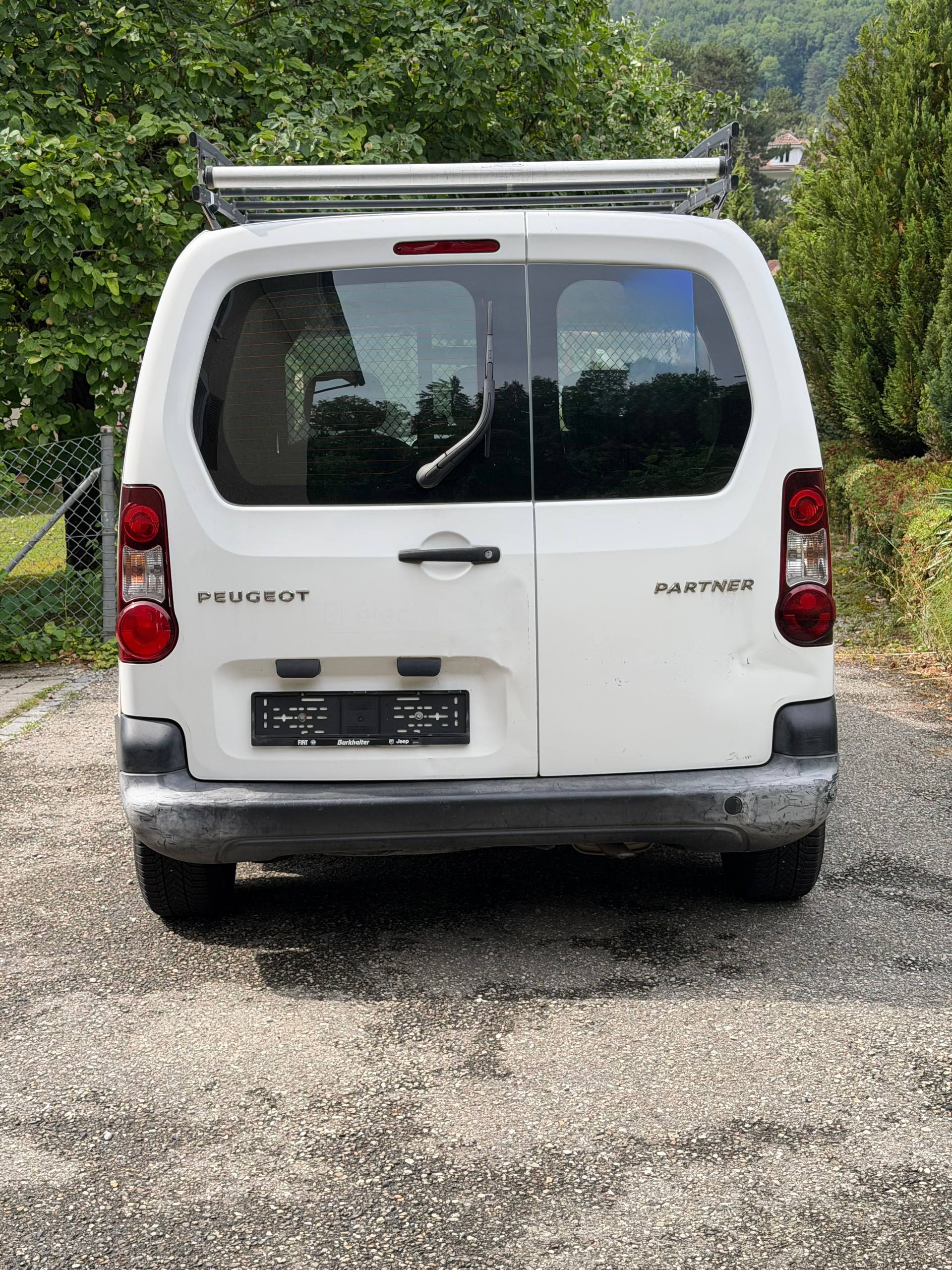 PEUGEOT Partner 1.6 VTi Urban-image-4