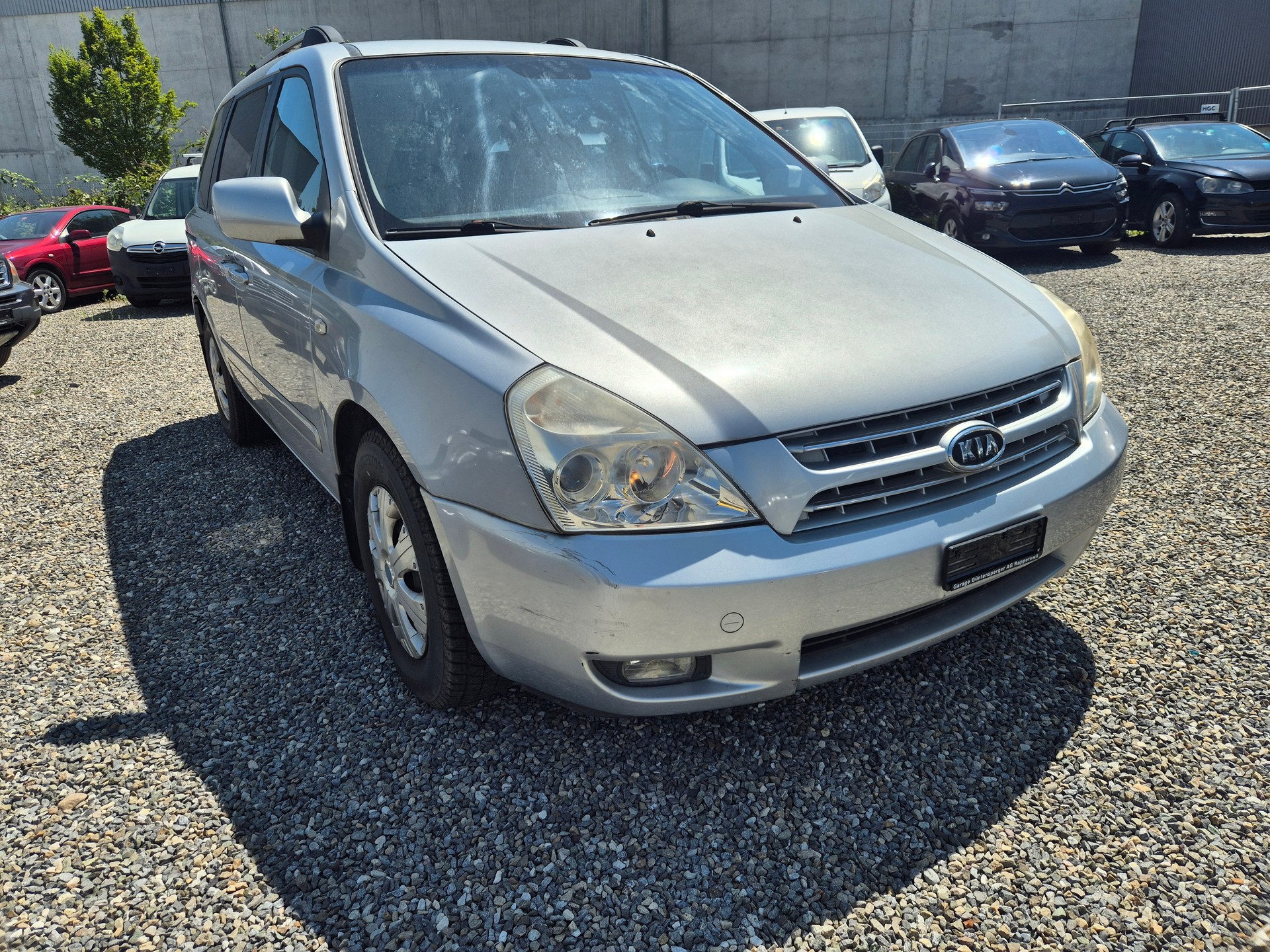 KIA Carnival 2.9 CRDi Trend-image-1