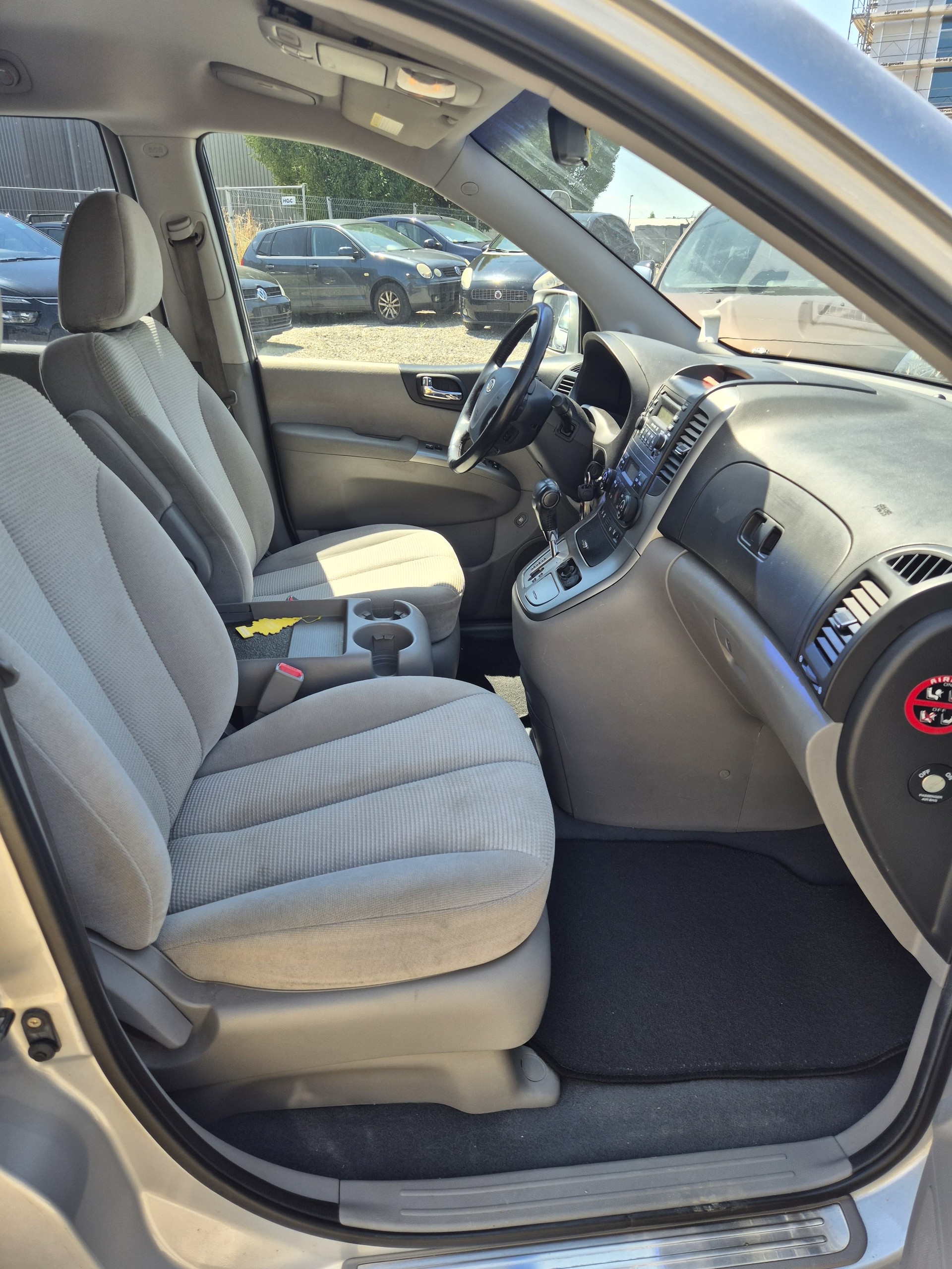 KIA Carnival 2.9 CRDi Trend-image-7