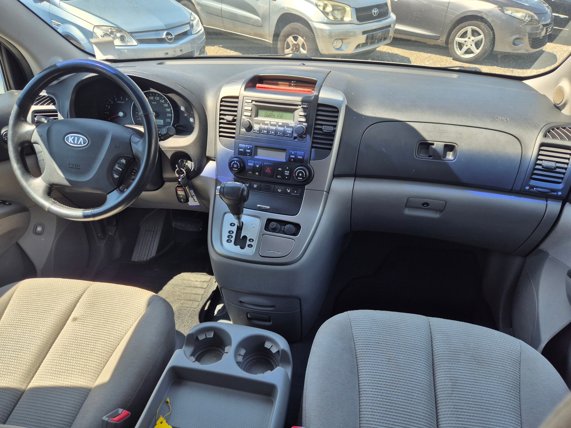 KIA Carnival 2.9 CRDi Trend-image-5