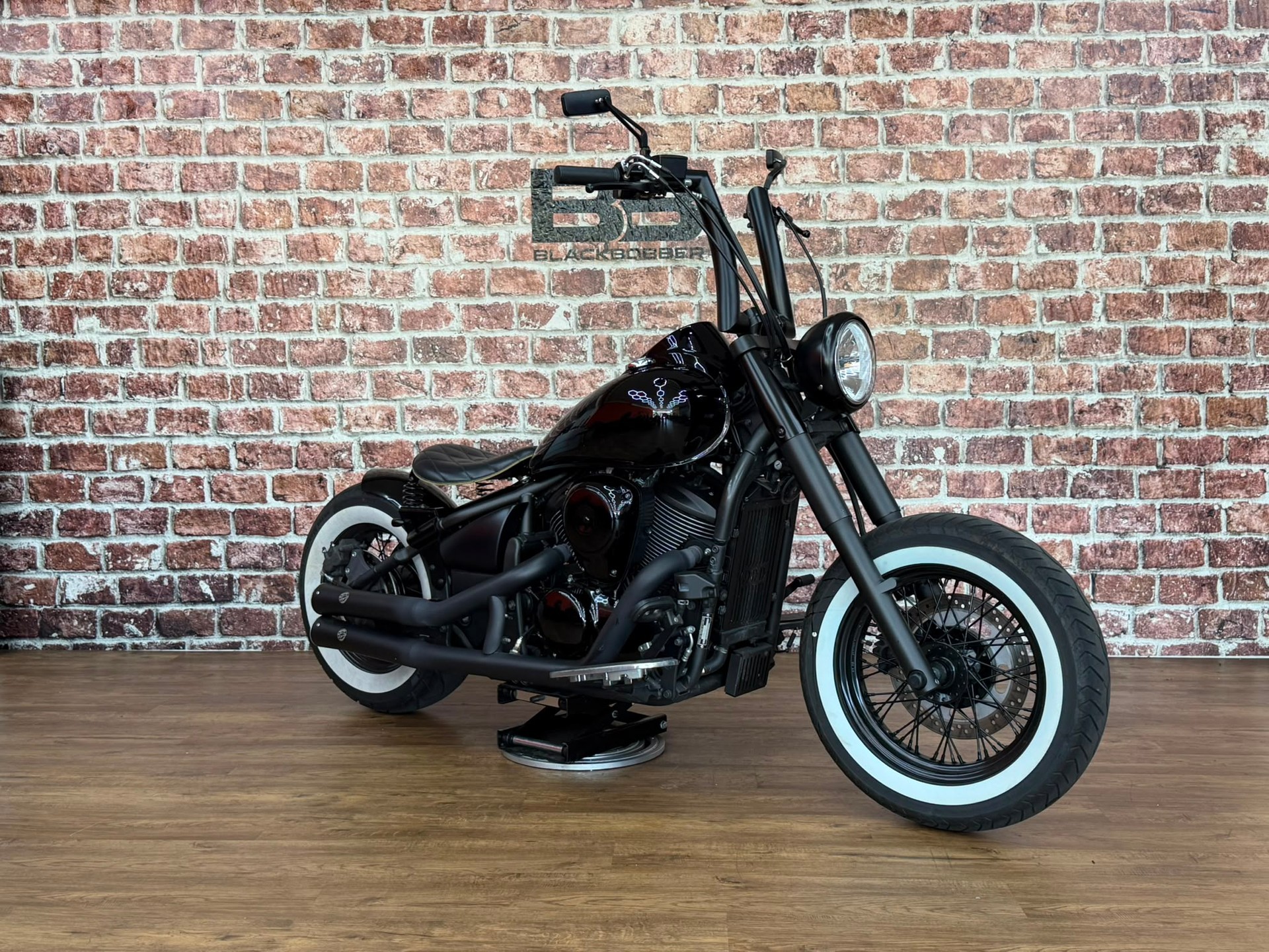 KAWASAKI VN 900 Classic