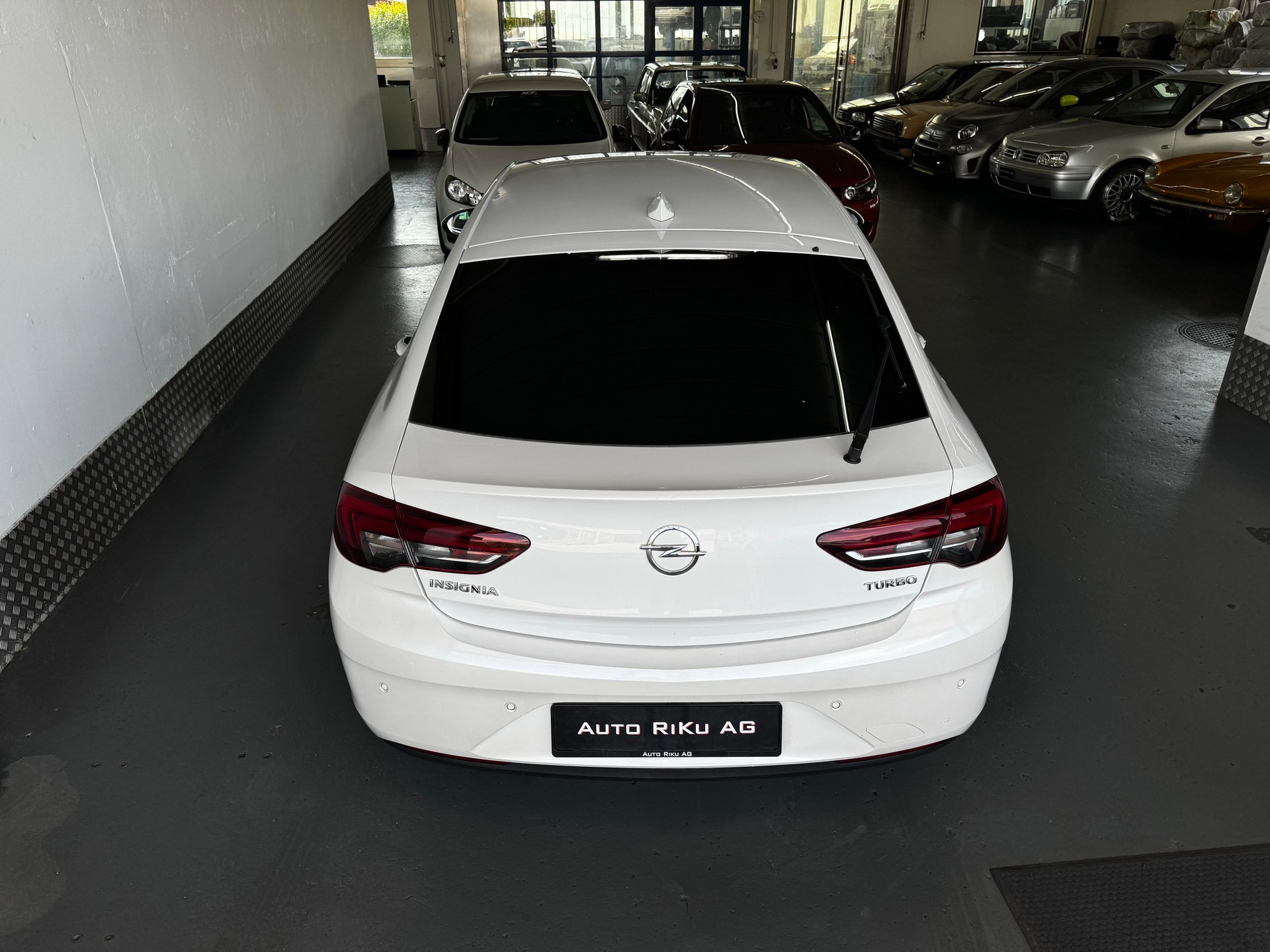 OPEL Insignia 1.5 T Grand Sport Excellence Automatic-image-9