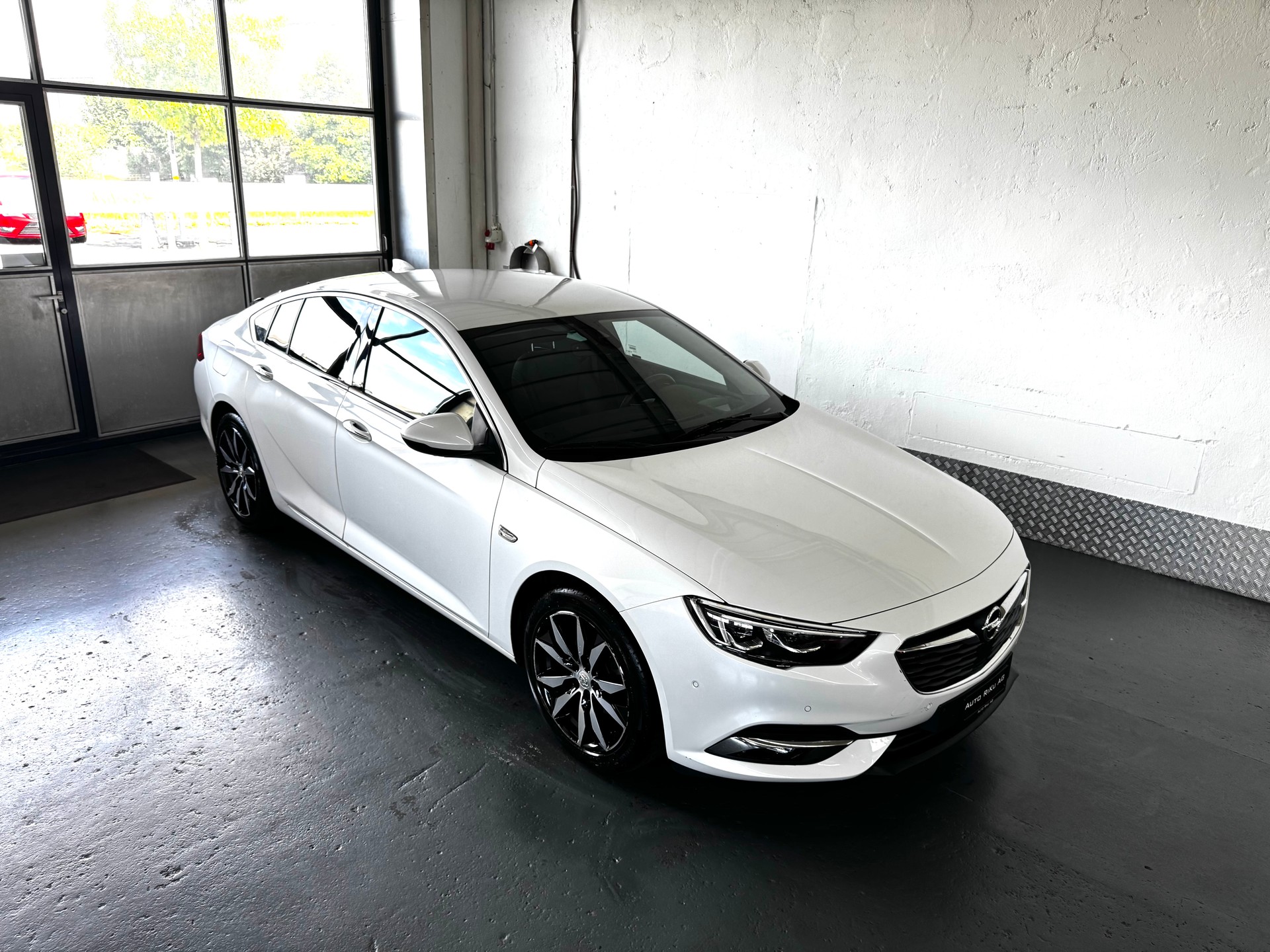 OPEL Insignia 1.5 T Grand Sport Excellence Automatic-image-0