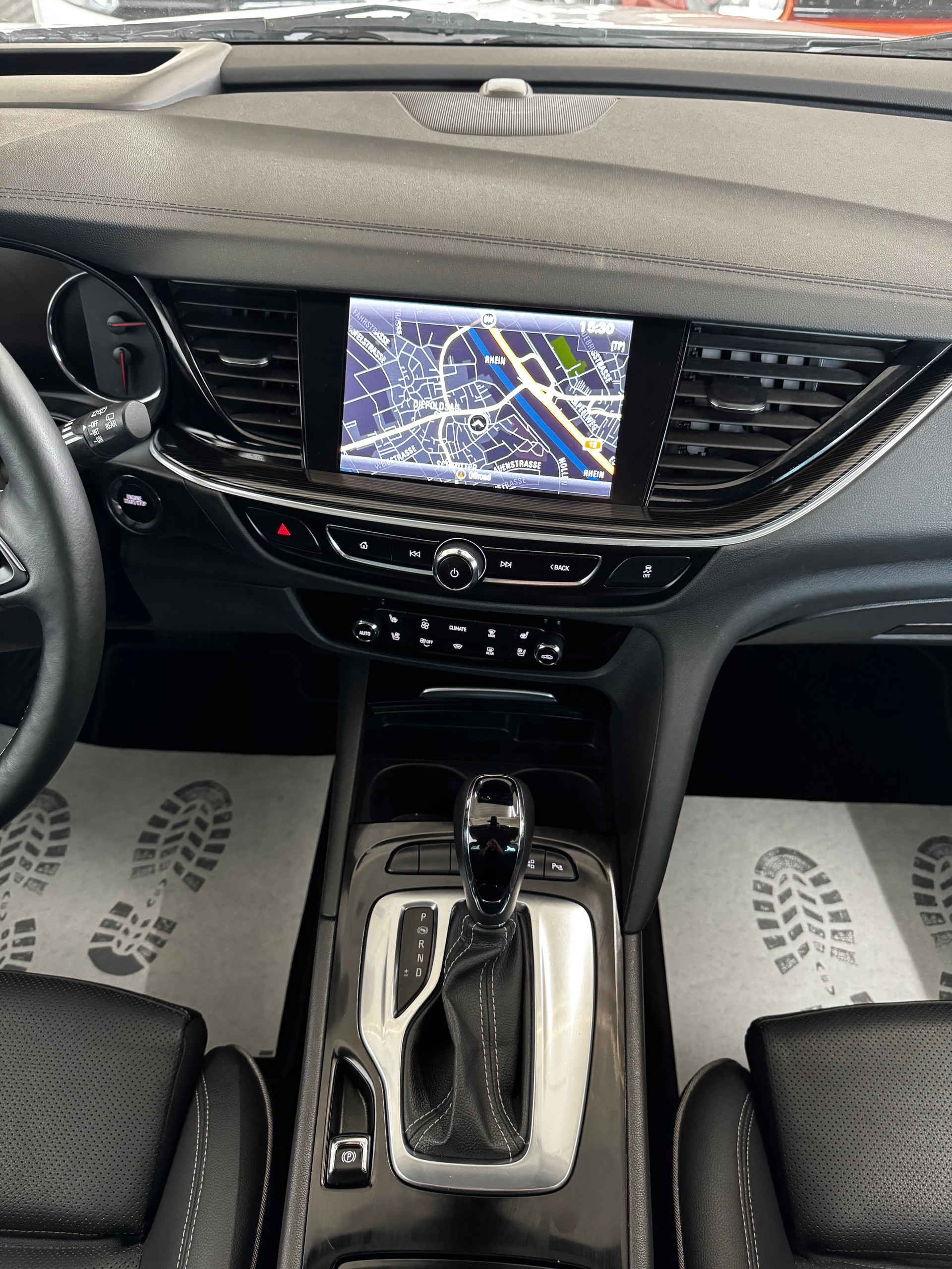 OPEL Insignia 1.5 T Grand Sport Excellence Automatic-image-15