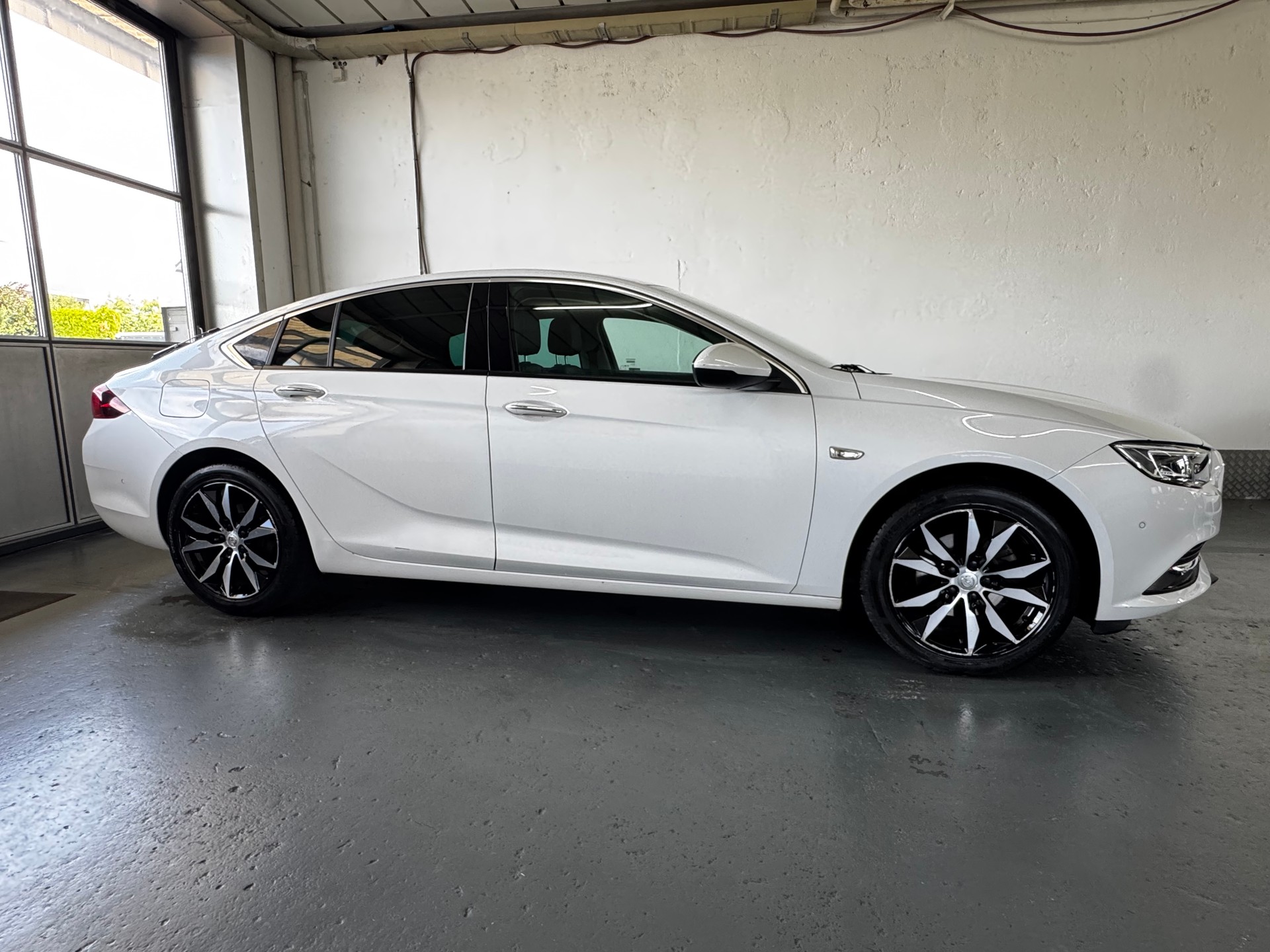 OPEL Insignia 1.5 T Grand Sport Excellence Automatic-image-6