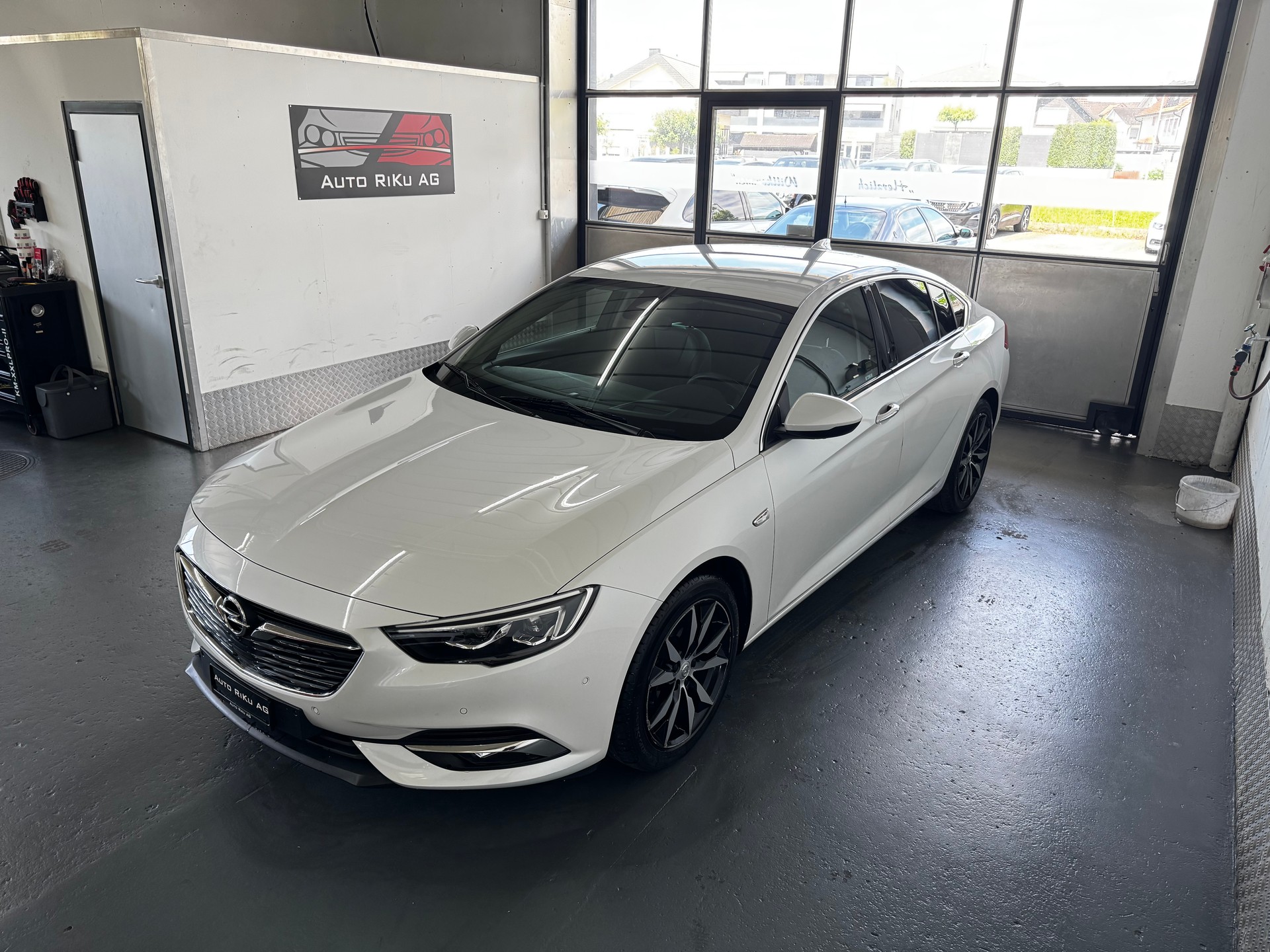 OPEL Insignia 1.5 T Grand Sport Excellence Automatic-image-4