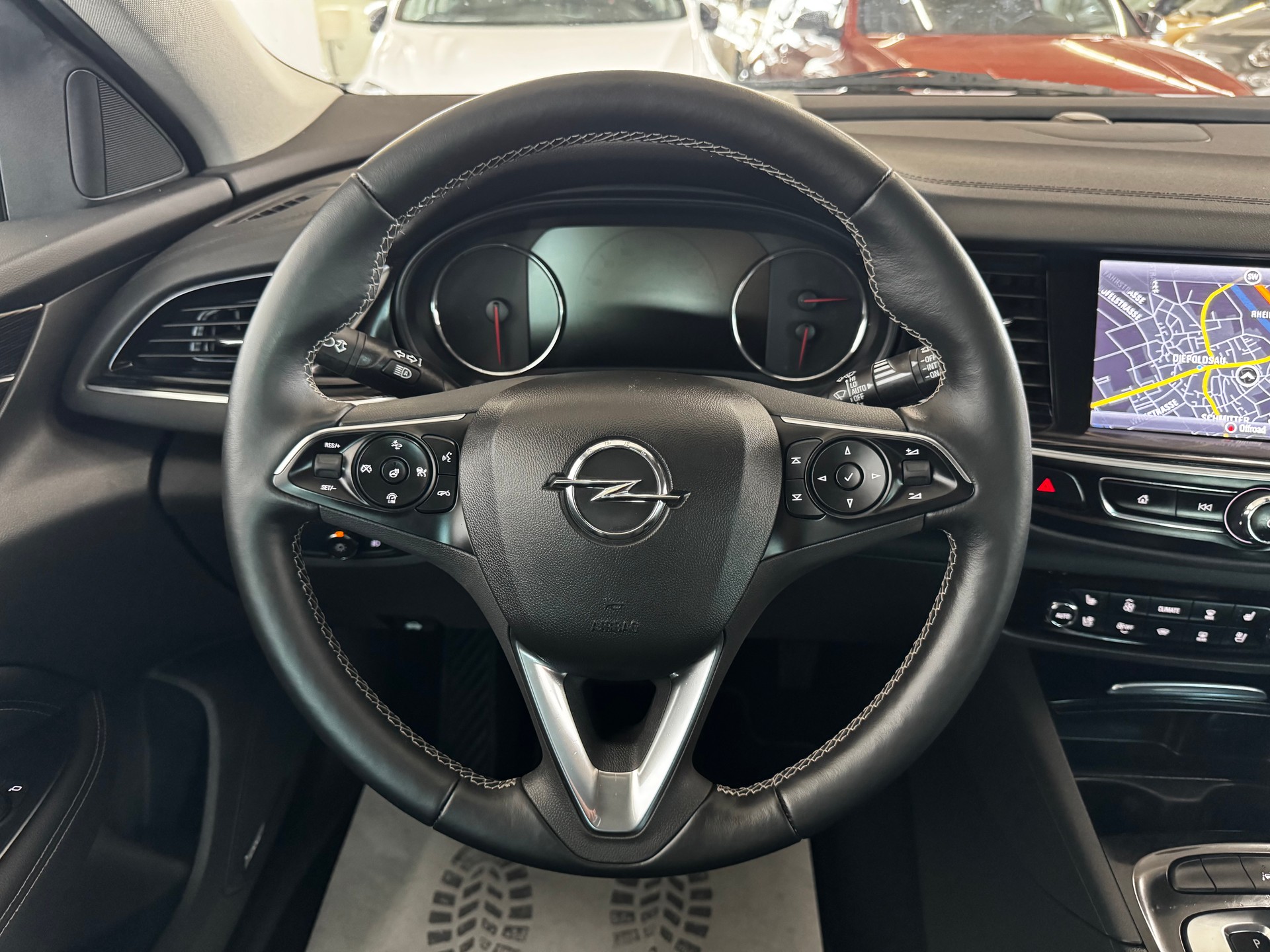 OPEL Insignia 1.5 T Grand Sport Excellence Automatic-image-16