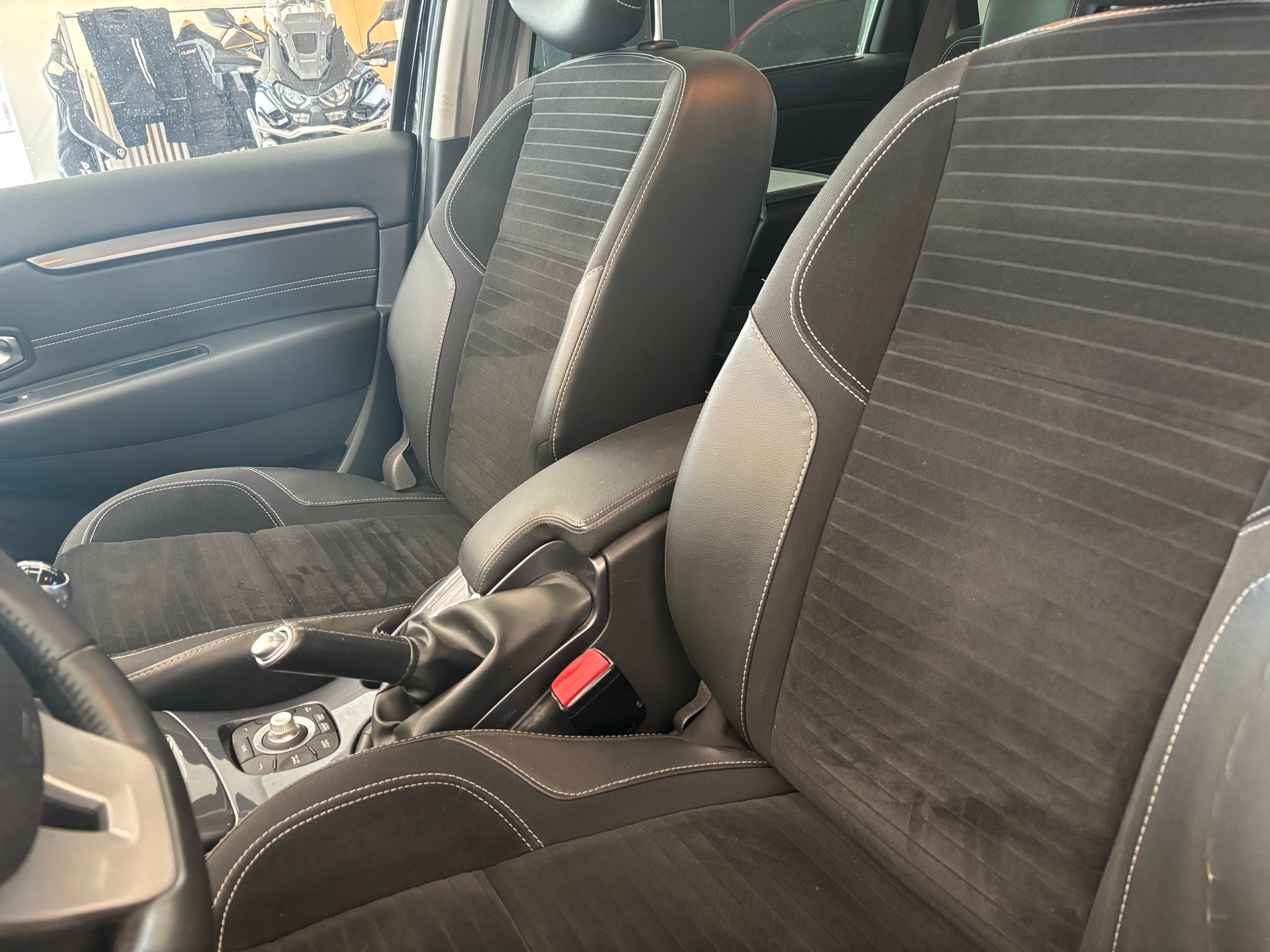RENAULT Scénic Xmod 1.2 16V Turbo Bose Edition-image-10