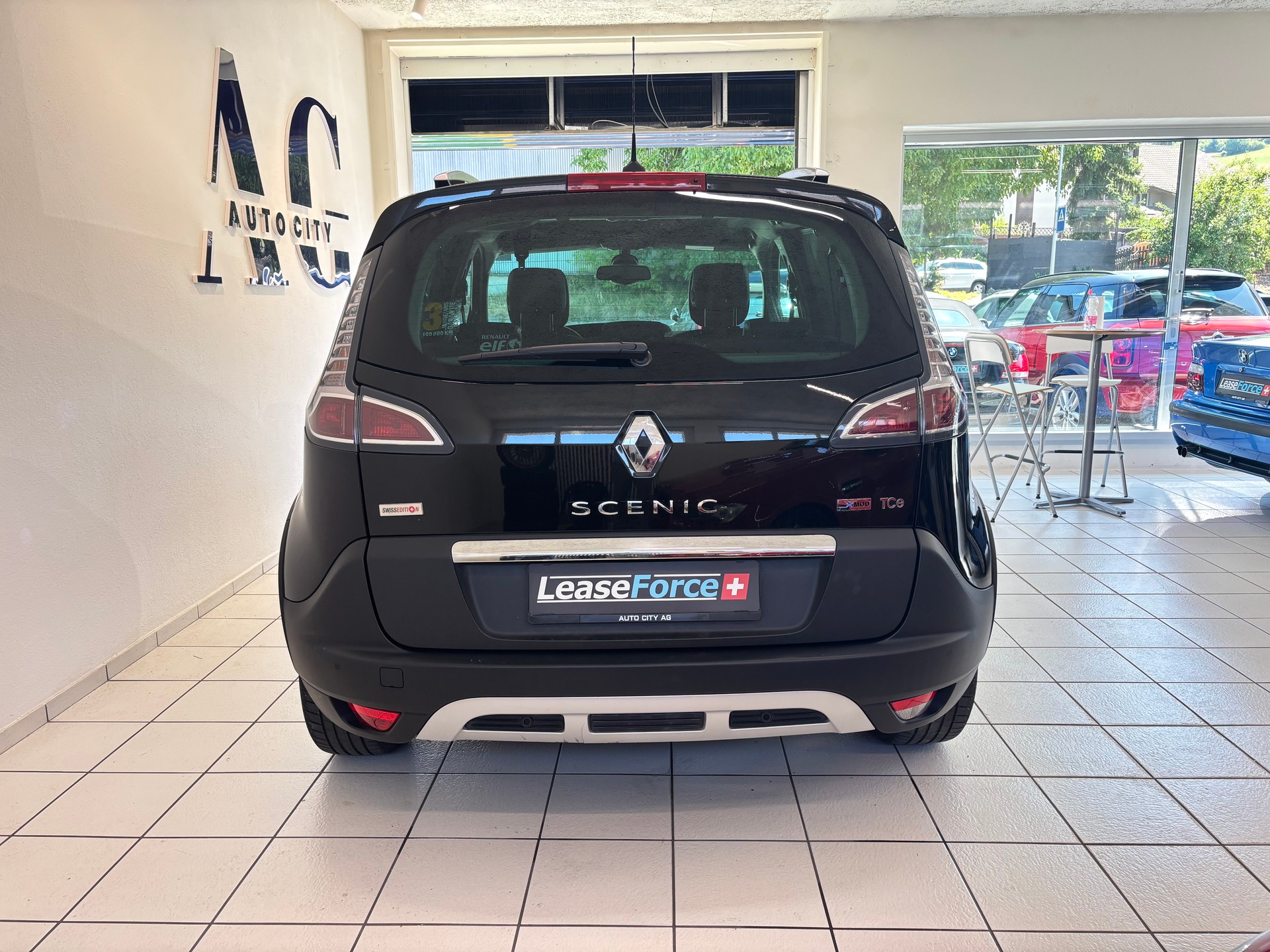 RENAULT Scénic Xmod 1.2 16V Turbo Bose Edition-image-4