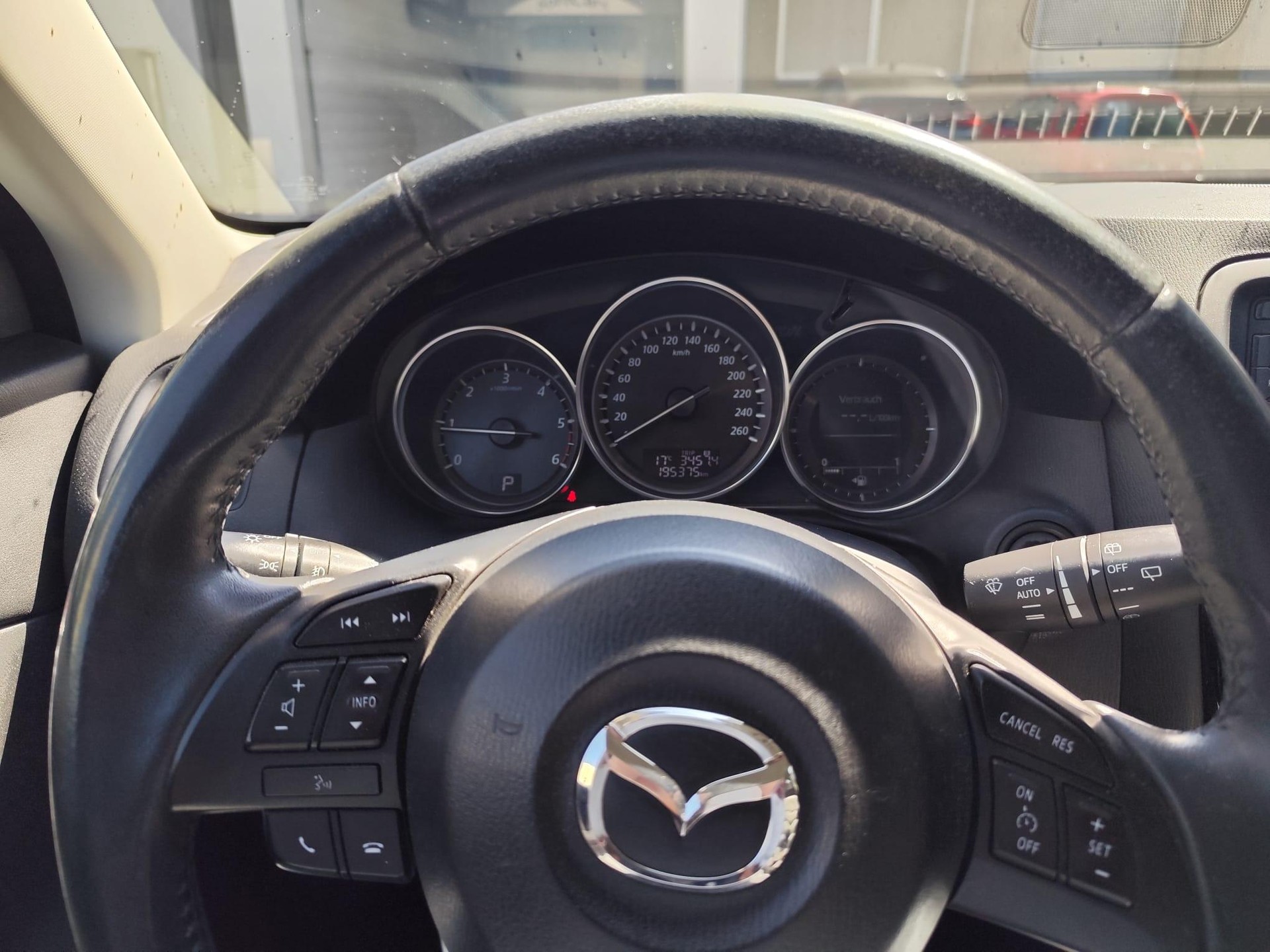 MAZDA CX-5 2.2 D HP Revolution AWD-image-8