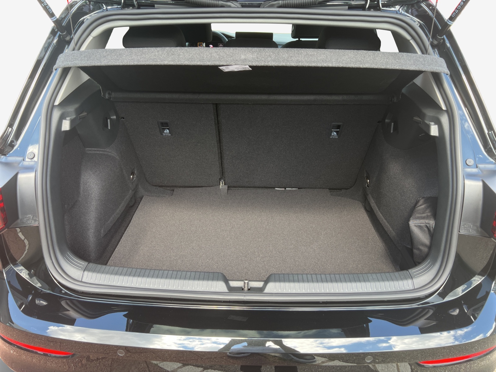 VW Golf 1.5 e TSI mHEV Value DSG-image-12