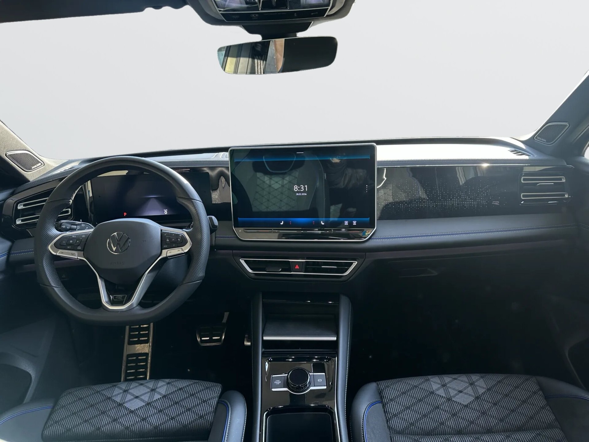 VW Tiguan 2.0 TSI DSG R-Line 4Motion-image-10