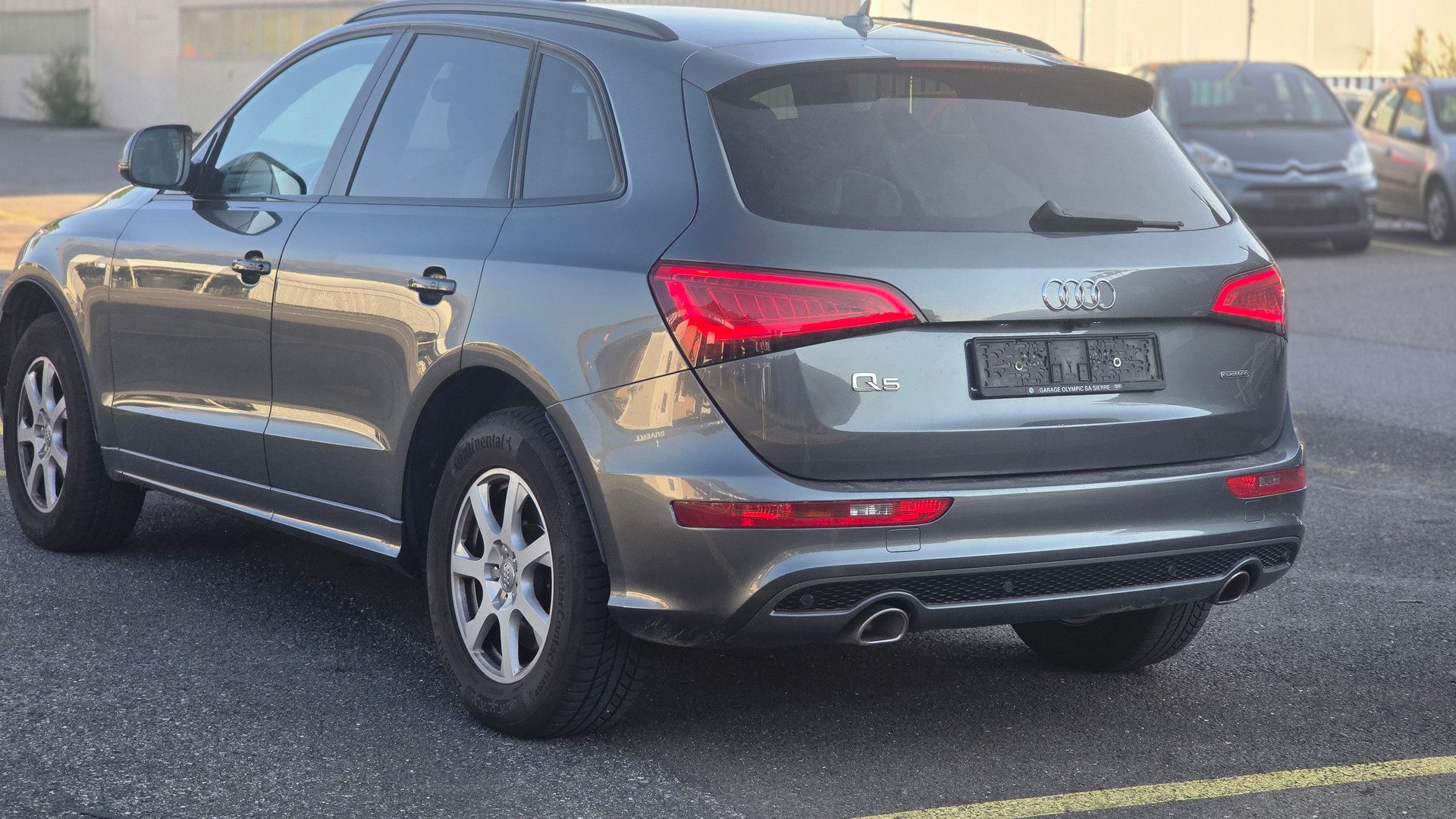 AUDI Q5 3.0 TDI clean quattro S-tronic-image-2