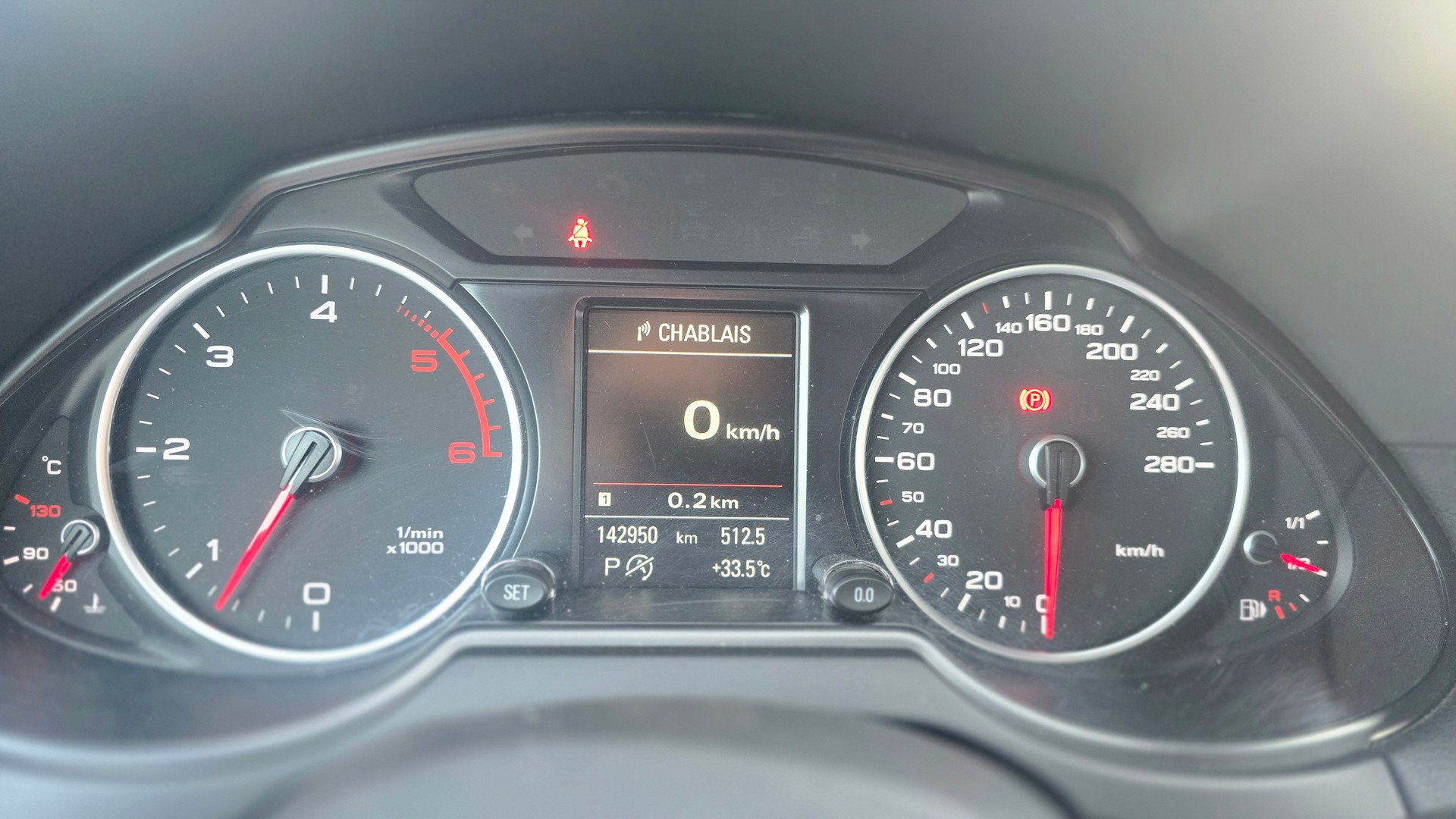 AUDI Q5 3.0 TDI clean quattro S-tronic-image-6