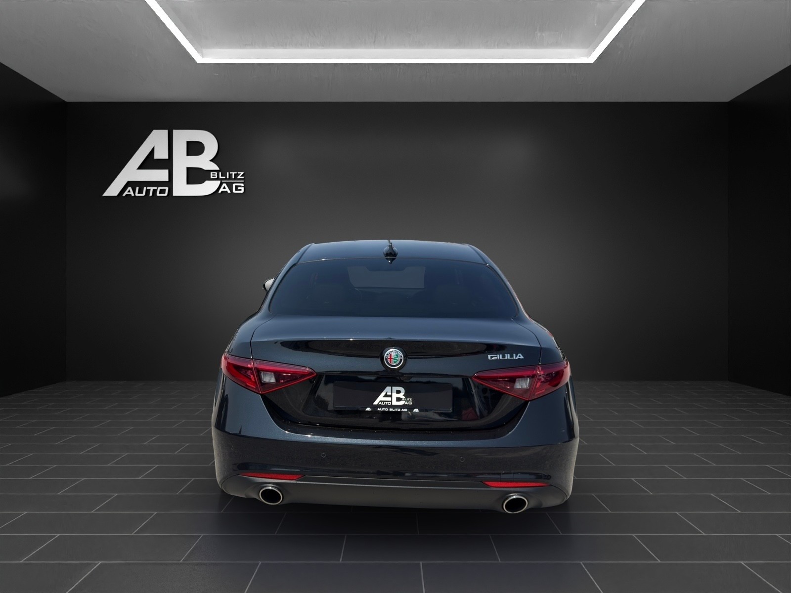 ALFA ROMEO Giulia 2.0 TI Automatic mit 201 PS-image-3