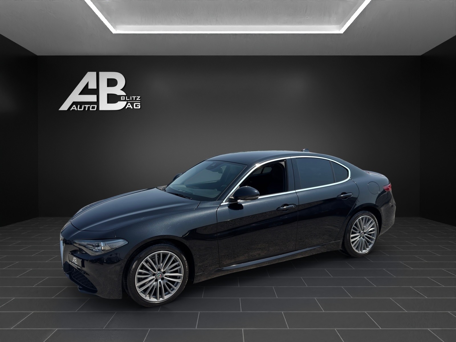 ALFA ROMEO Giulia 2.0 TI Automatic mit 201 PS-image-1
