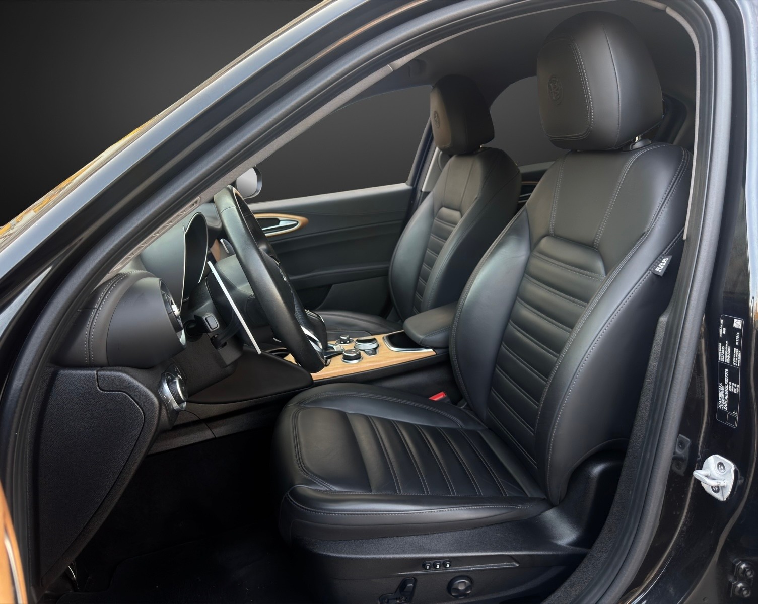 ALFA ROMEO Giulia 2.0 TI Automatic mit 201 PS-image-6