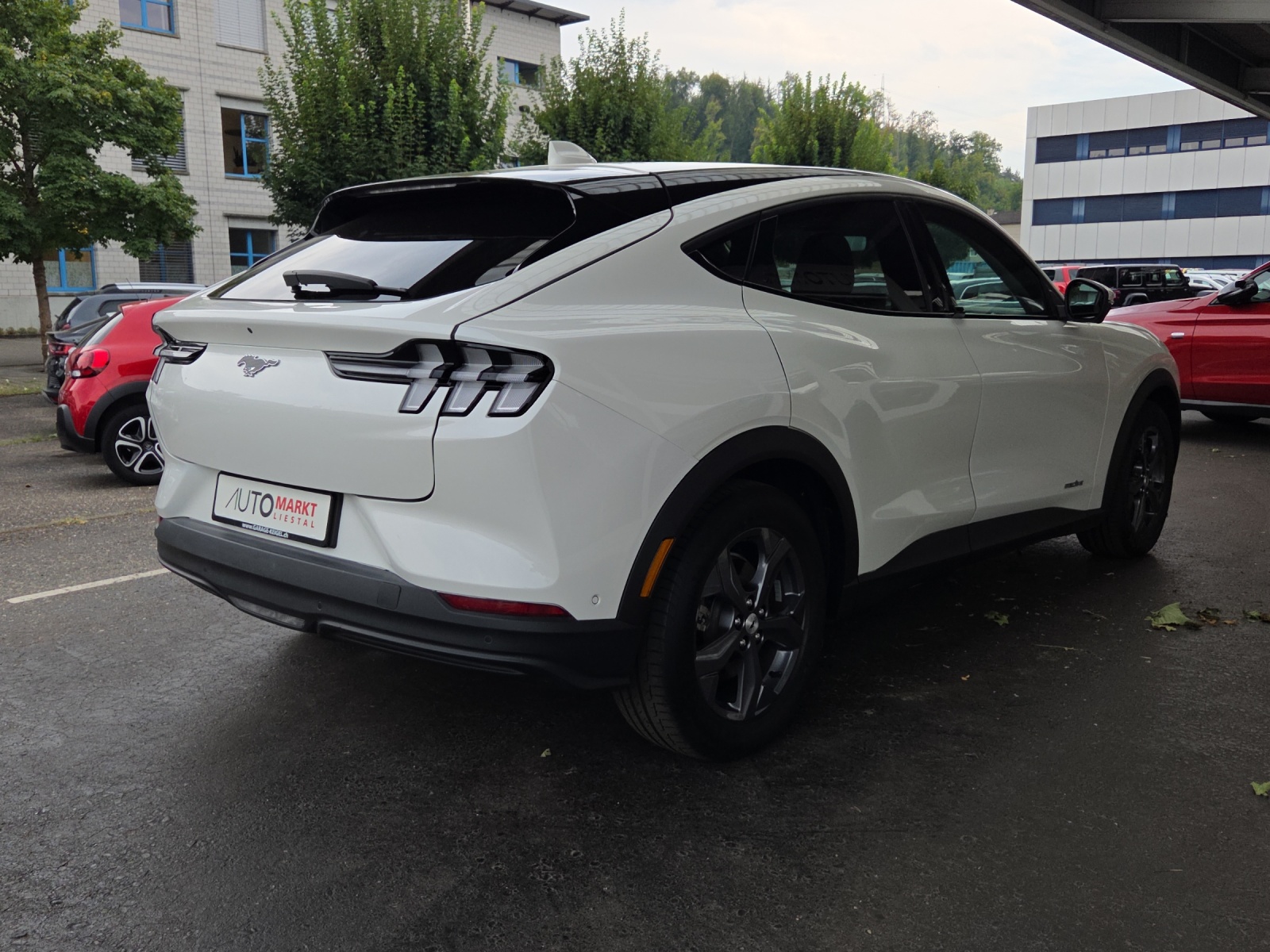 FORD Mustang MACH-E RWD 72.6 kWh-image-11