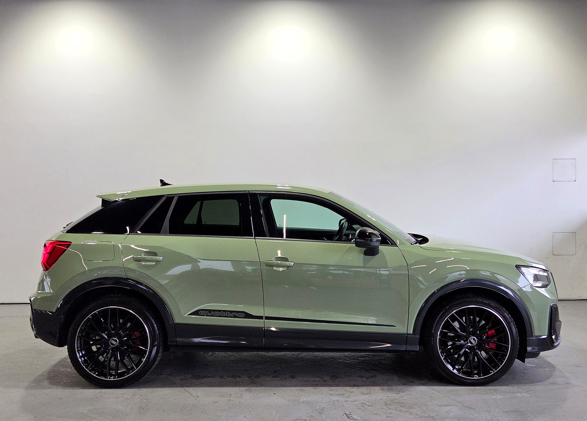 AUDI SQ2 2.0 TFSI quattro S-Tronic-image-5