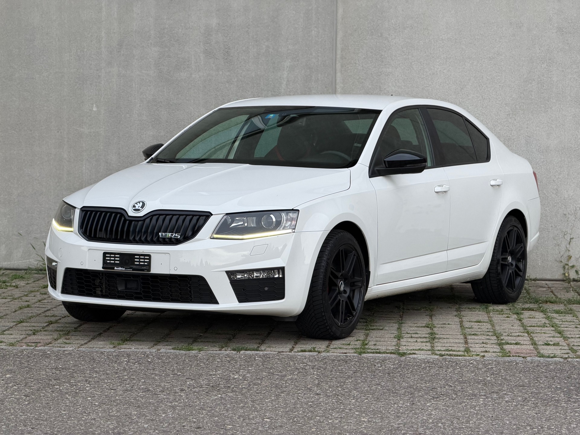 SKODA Octavia 2.0 TDI RS DSG-image-0