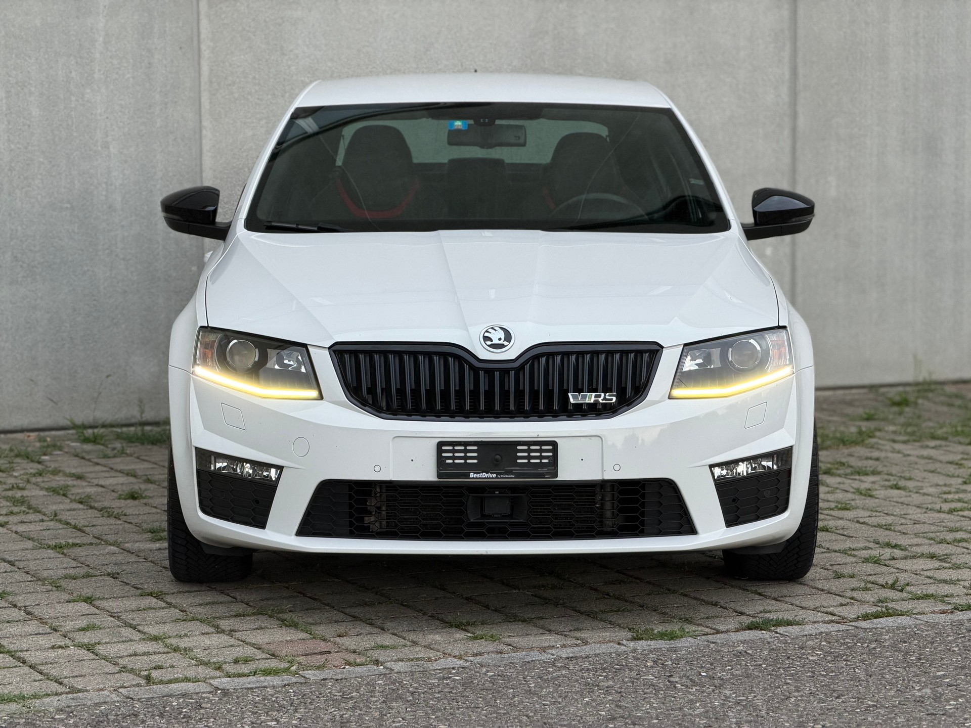 SKODA Octavia 2.0 TDI RS DSG-image-2