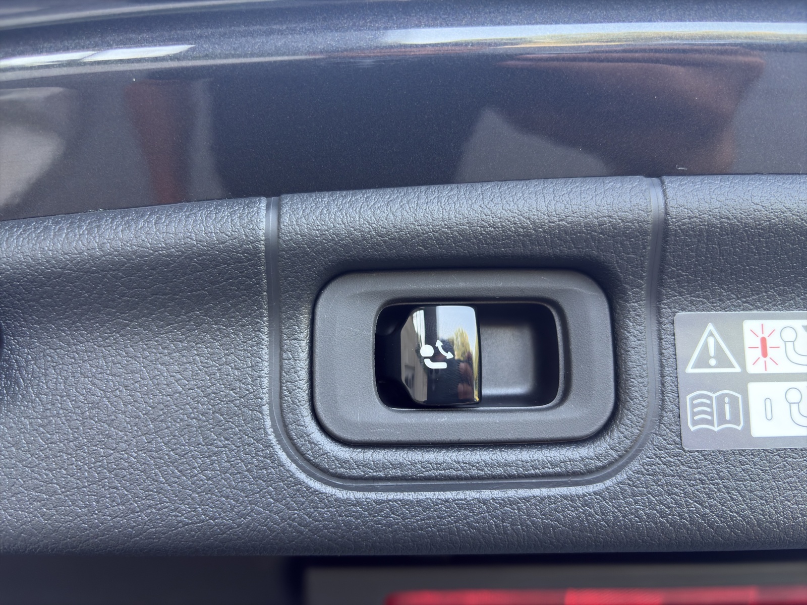 MERCEDES-BENZ C 220 d 4 Matic Swiss Star-image-9
