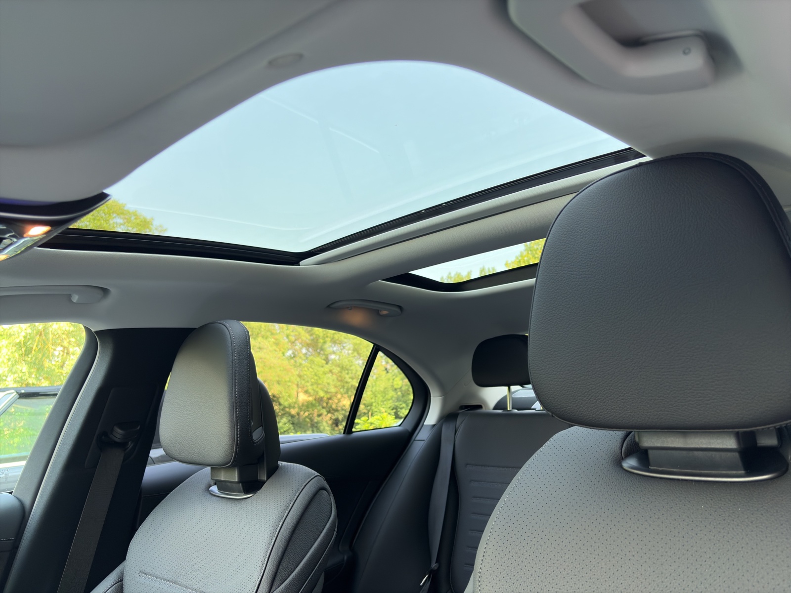 MERCEDES-BENZ C 220 d 4 Matic Swiss Star-image-12