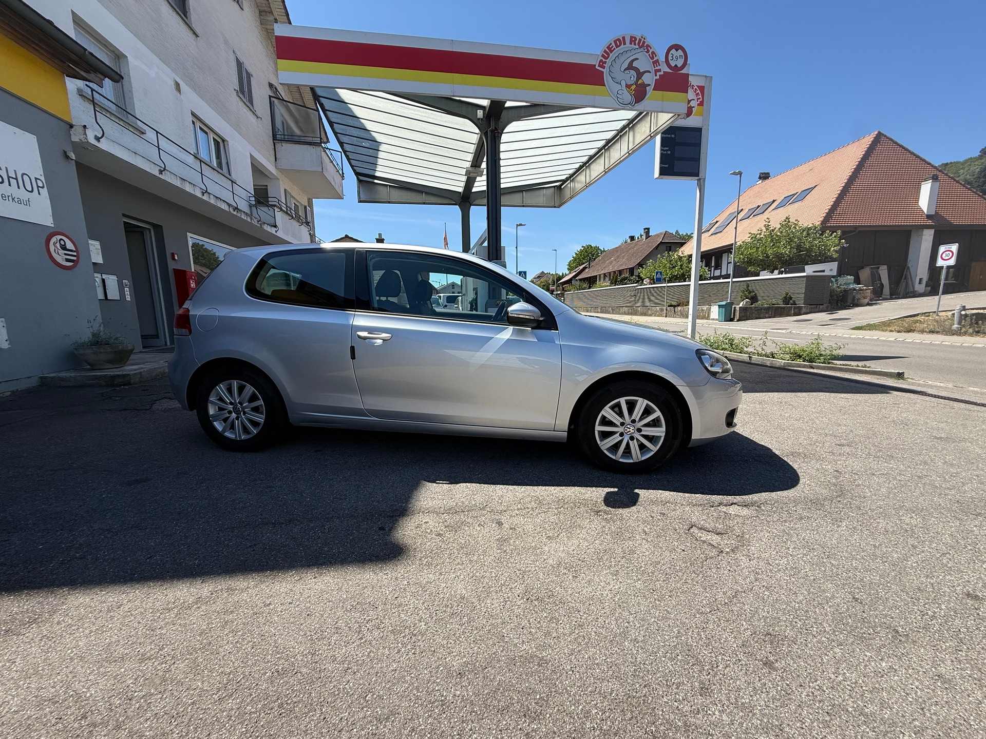 VW Golf 1.2 TSI Trendline DSG-image-1