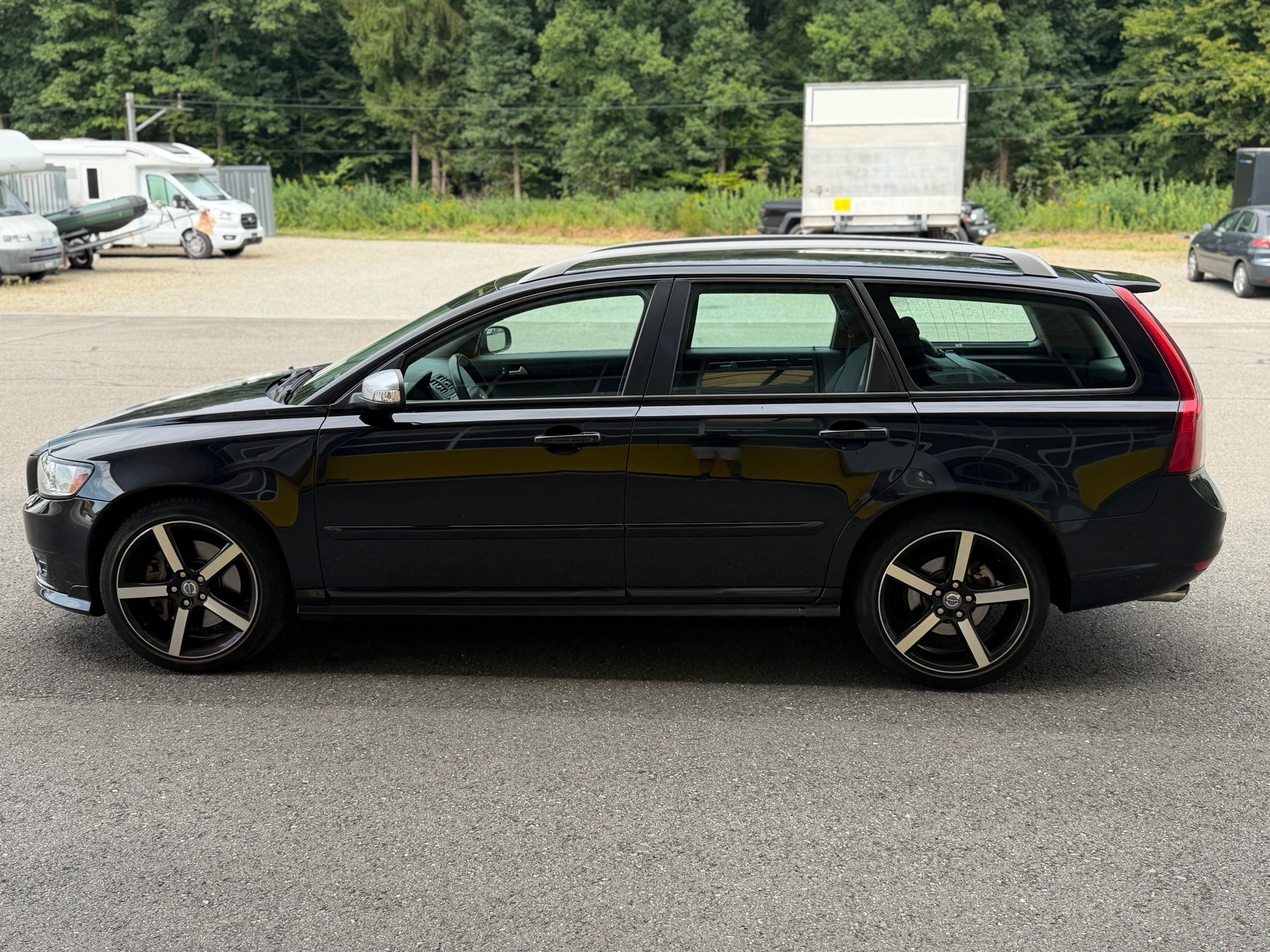 VOLVO V50 T5 Summum Geartronic R-Design-image-4