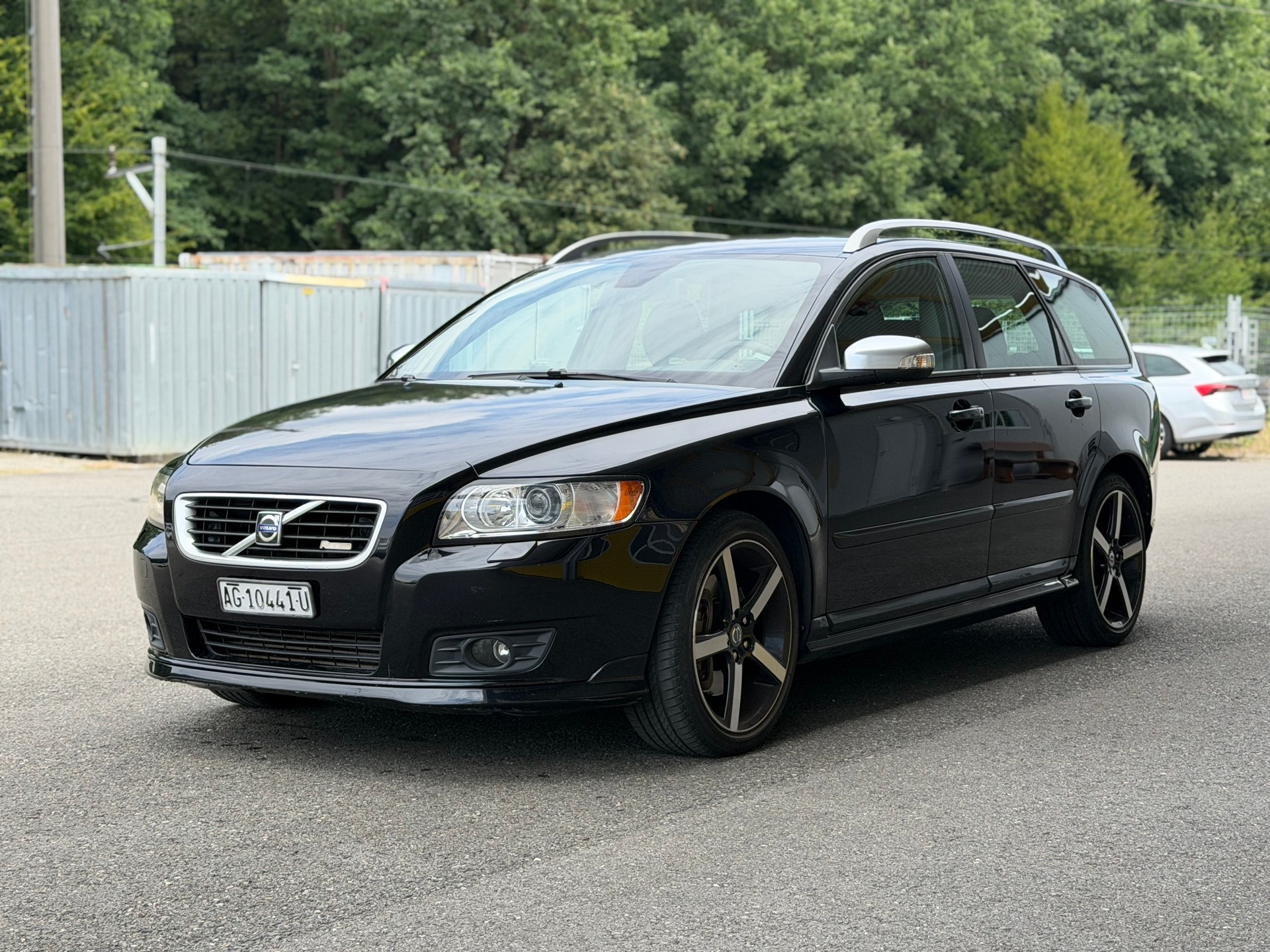 VOLVO V50 T5 Summum Geartronic R-Design-image-0