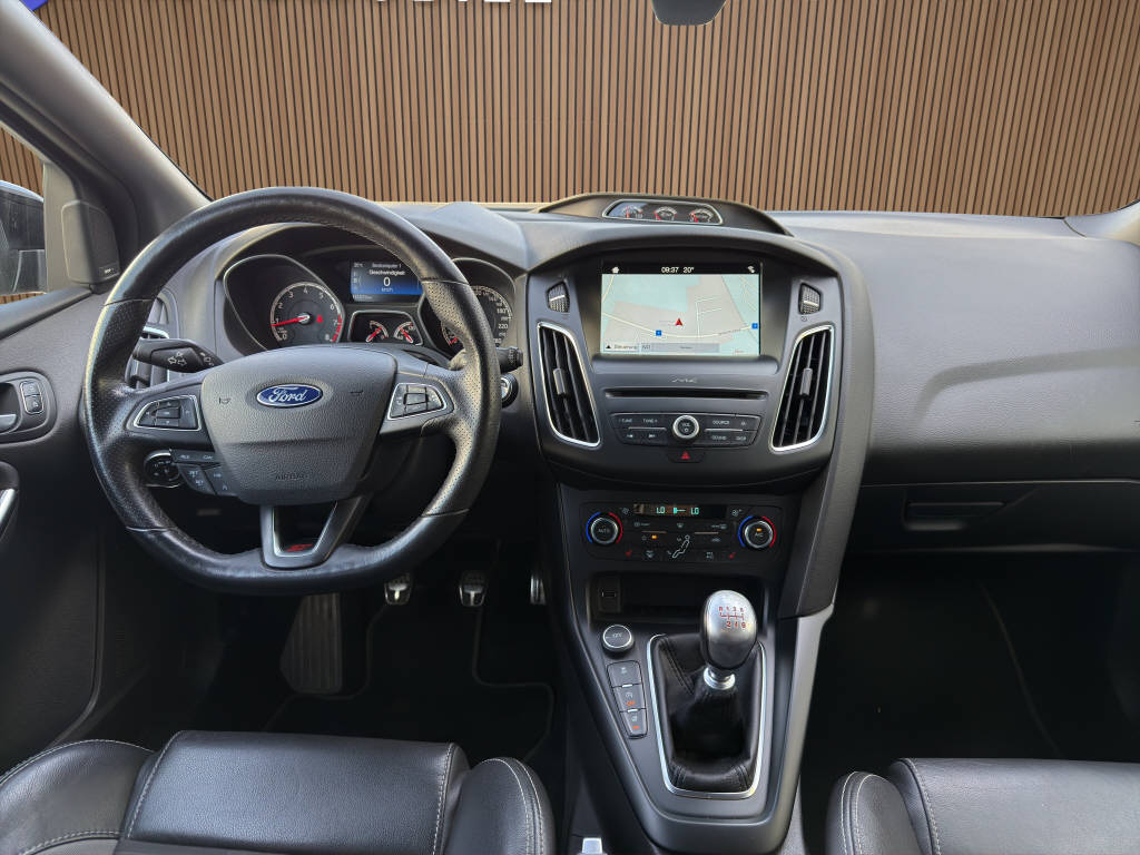 FORD Focus 2.0i EcoB SCTi ST-2-image-16