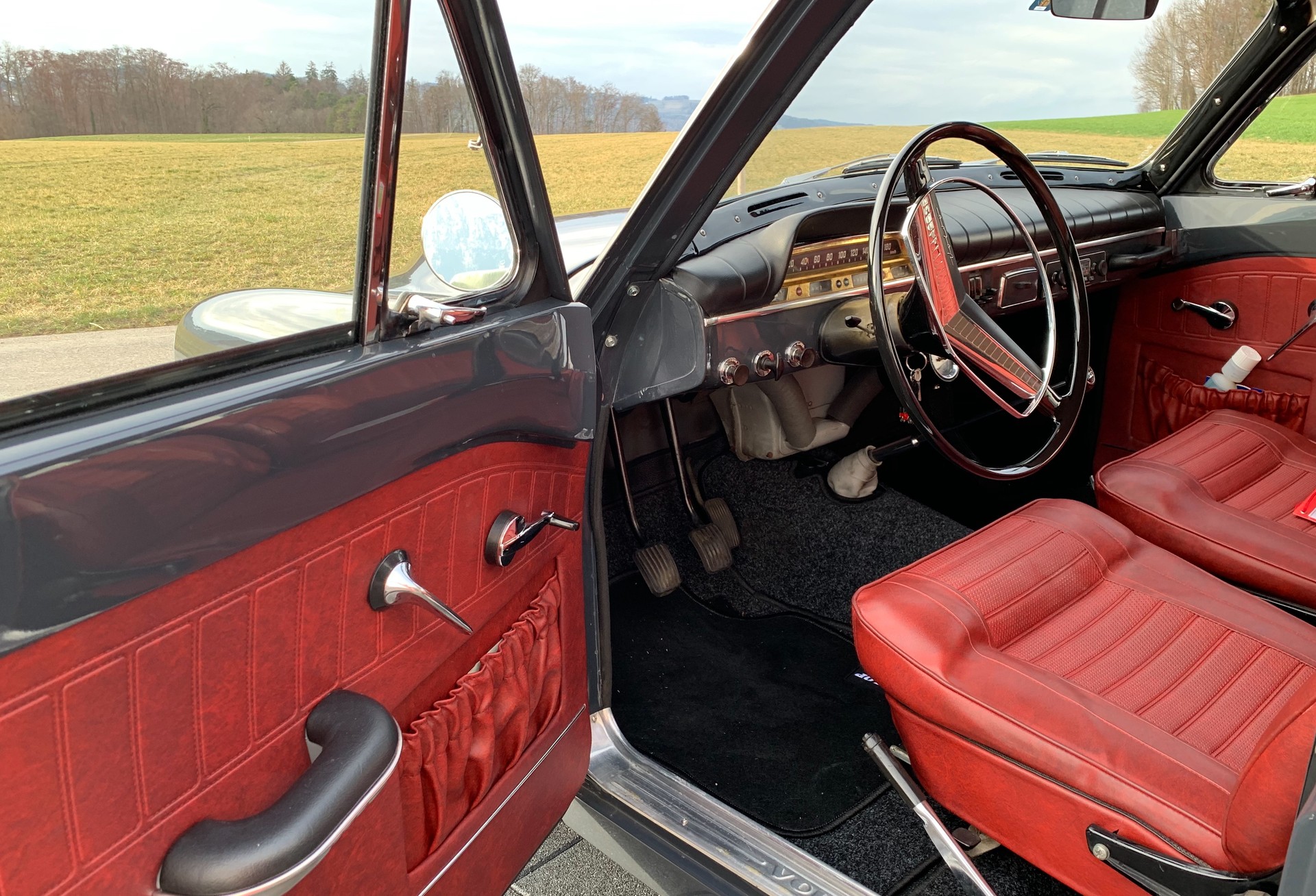 VOLVO AMAZON-image-0