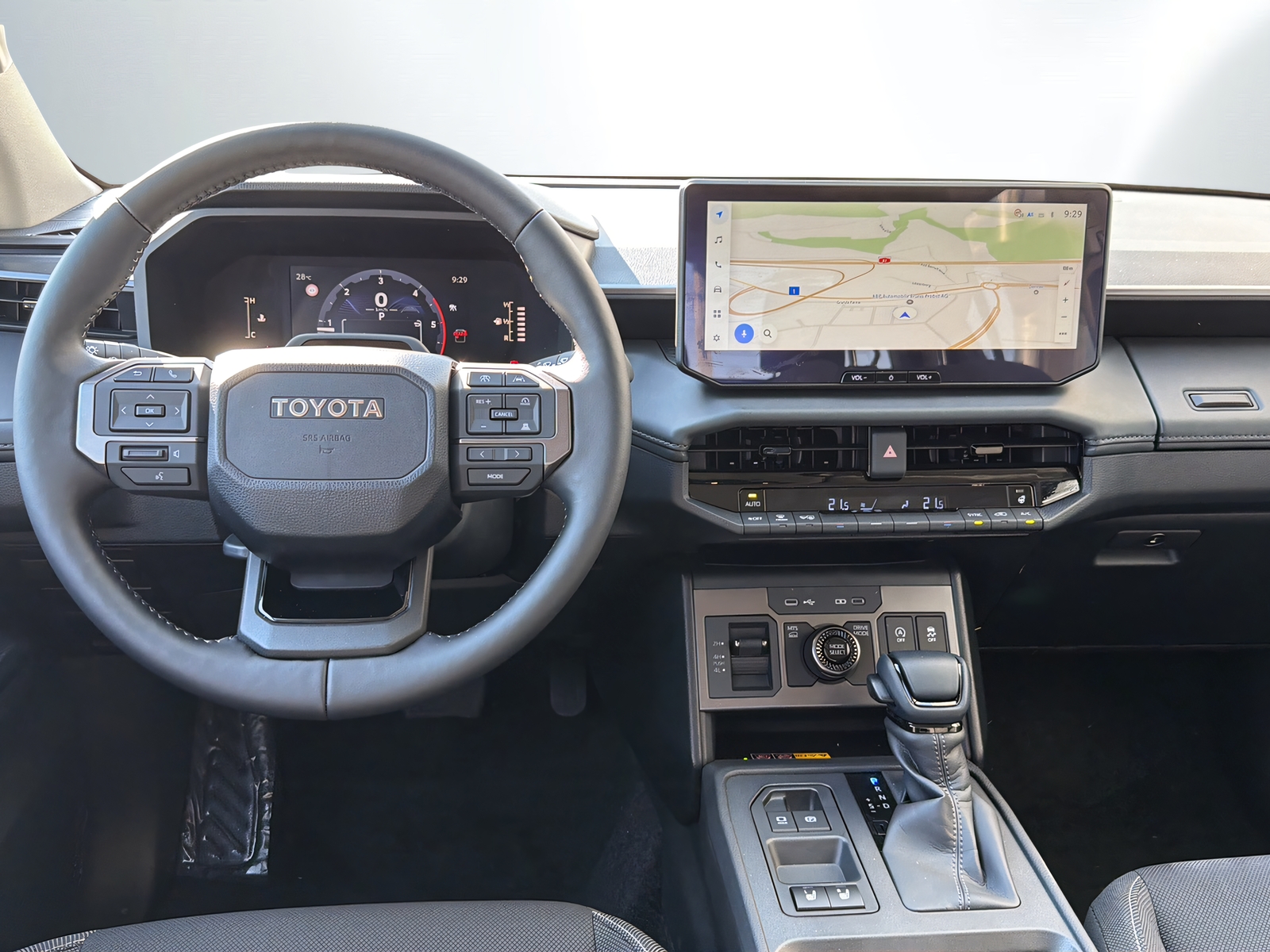 TOYOTA Hilux 2.8d MHEV Advanced Double Cab 4x4-image-5