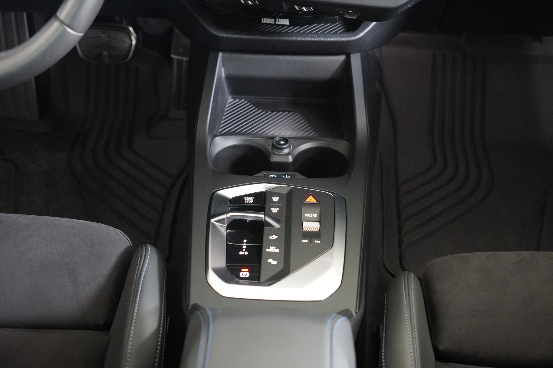 BMW 120d M Sport Steptronic-image-19