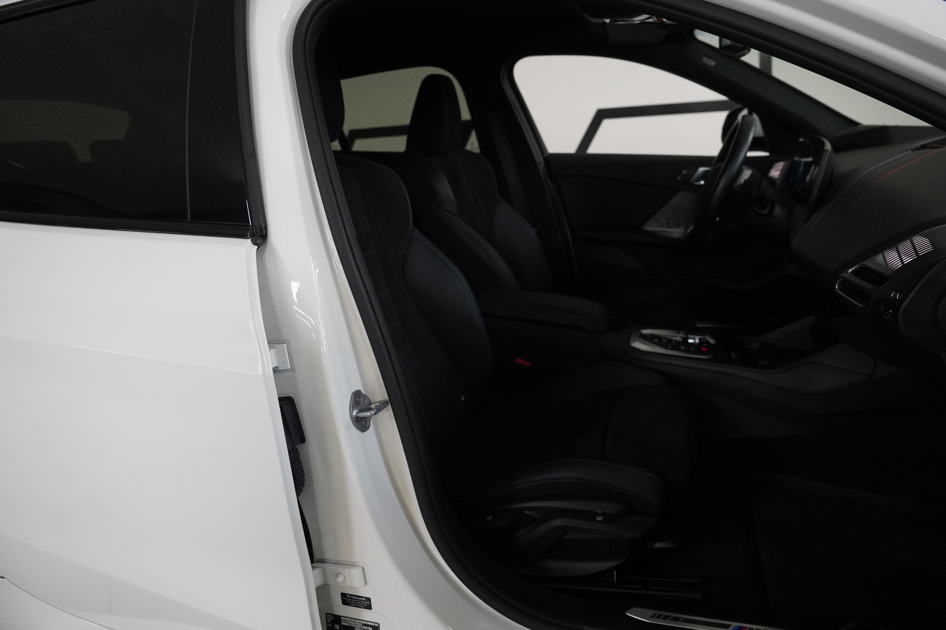 BMW 120d M Sport Steptronic-image-14