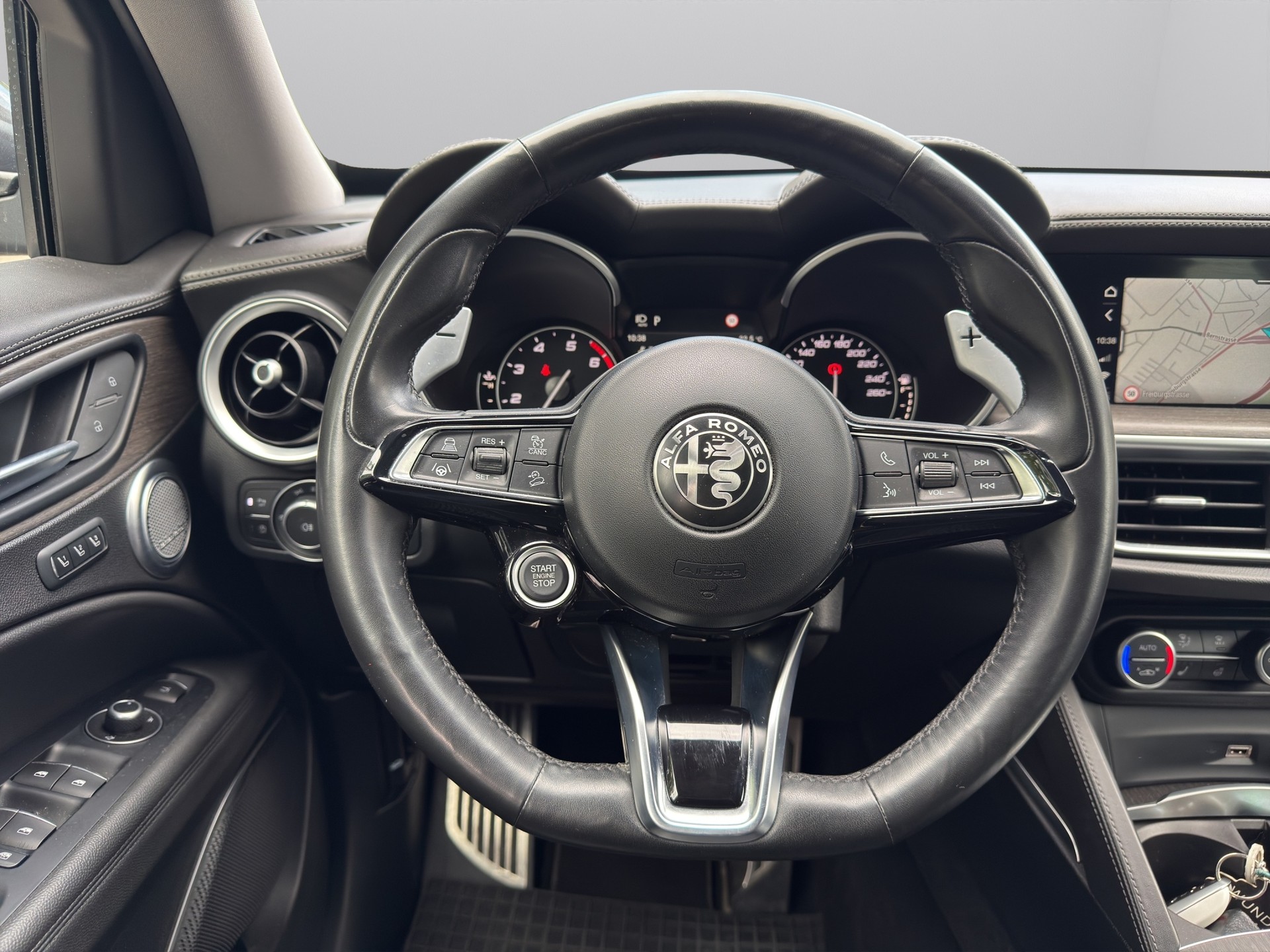 ALFA ROMEO Stelvio 2.0 TI Q4 Automatic-image-9