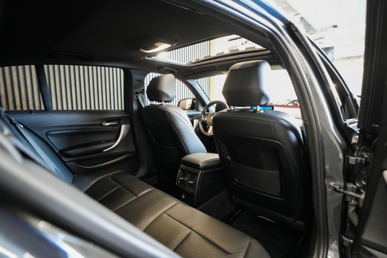BMW M140i xDrive Steptronic-image-16